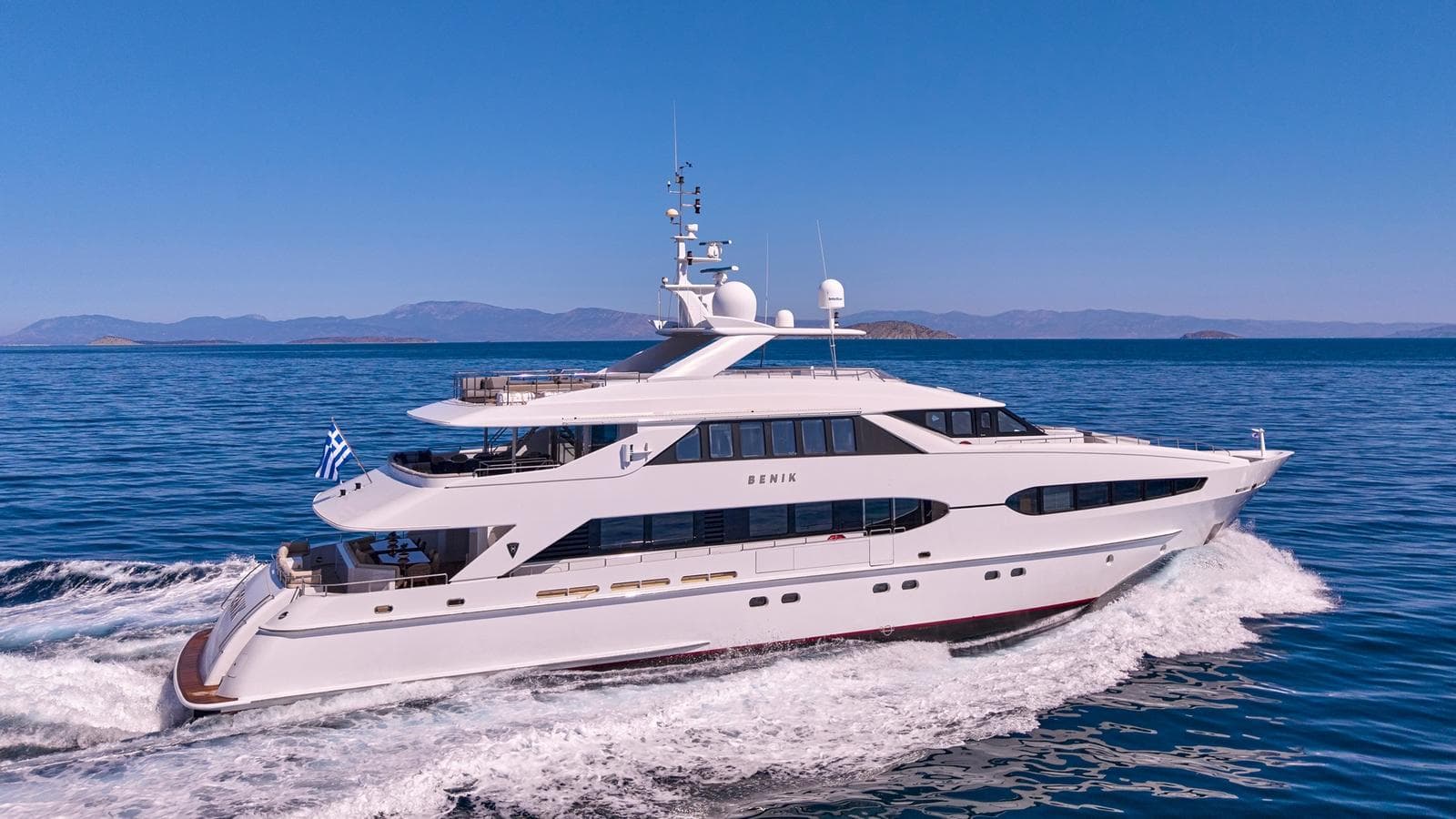 BENIK - ext stbd | Drivas Yachts