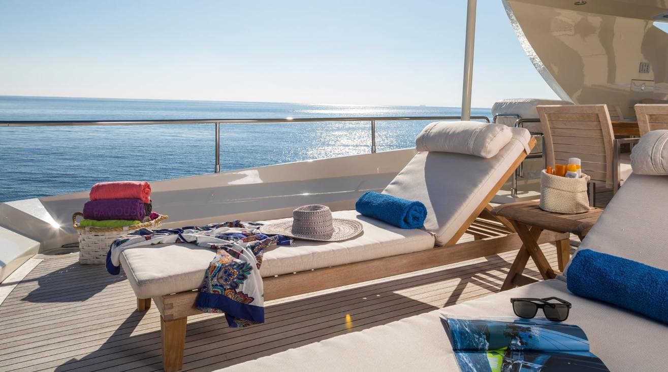 RINI V - deck aft | Drivas Yachts