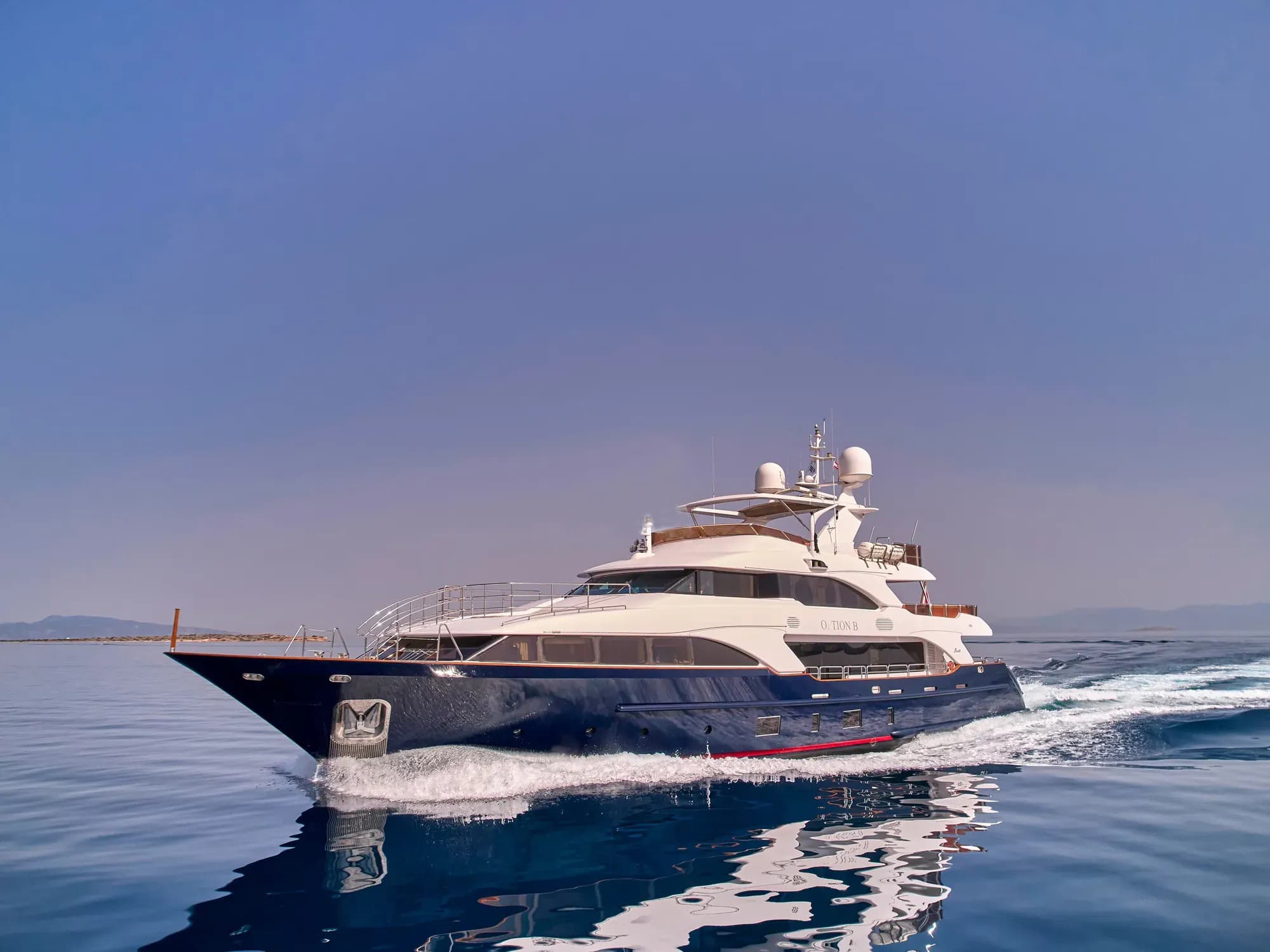Motor yacht OPTION B 37m by Benetti — photo 3