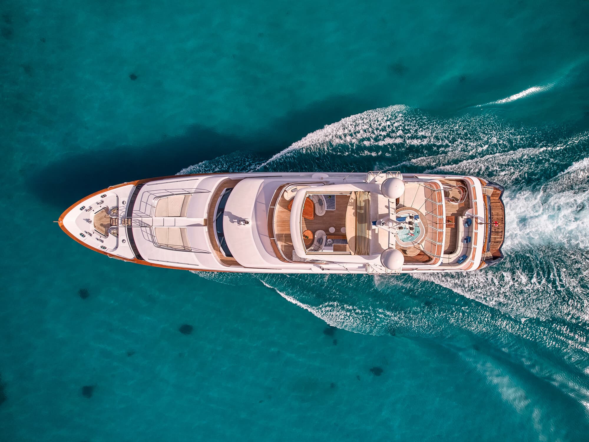 Motor yacht OPTION B 37m by Benetti — photo 7