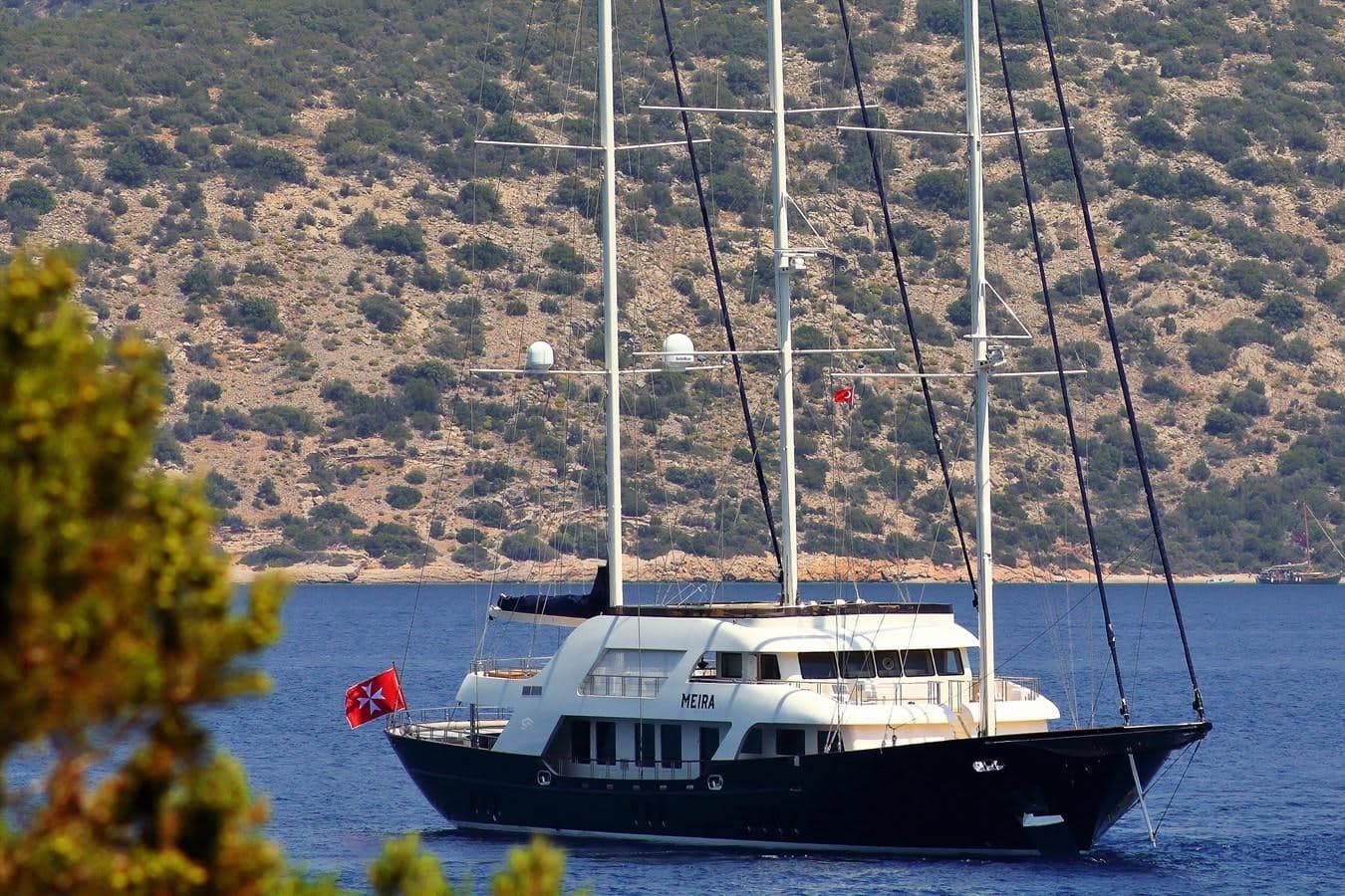 MEIRA - ext | Drivas Yachts