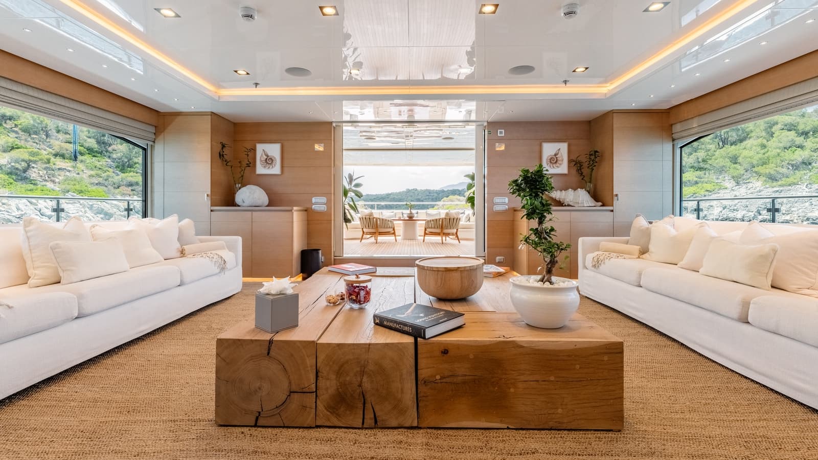 ZIA - saloon | Drivas Yachts