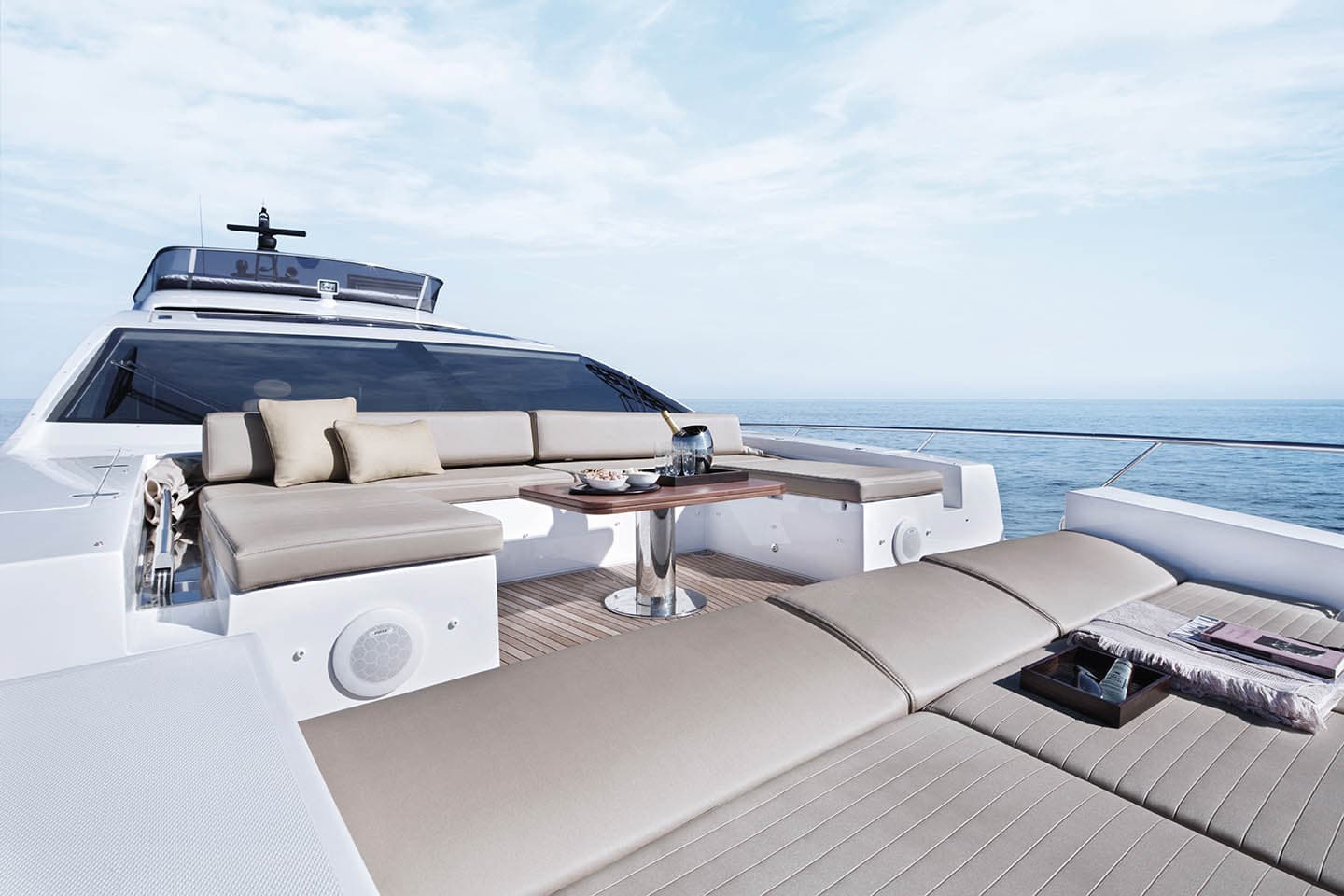 MAKANI - deck fly | Drivas Yachts