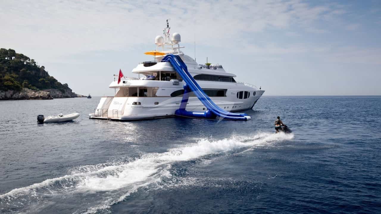BINA - ext | Drivas Yachts