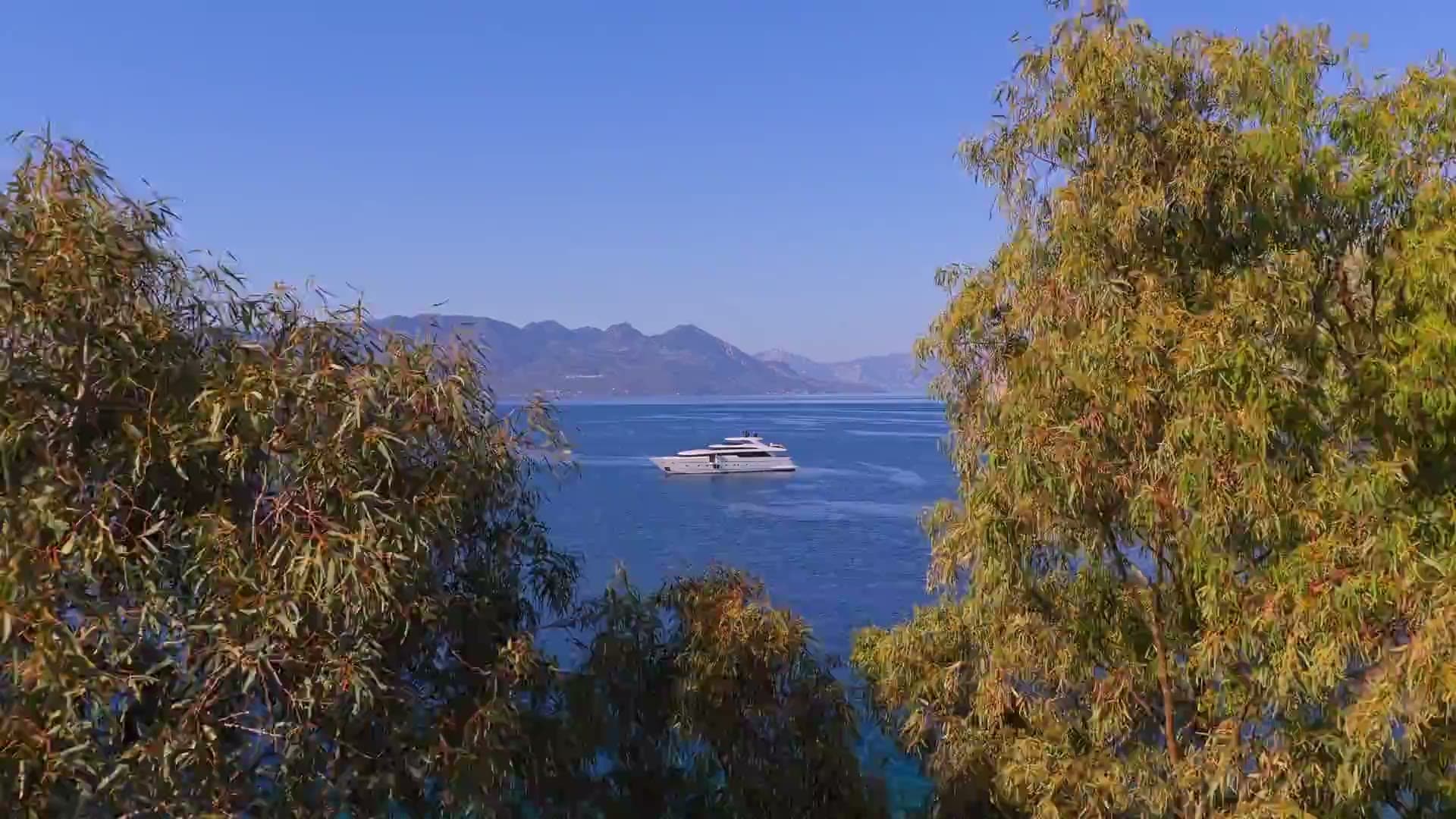 RIANA II yacht video