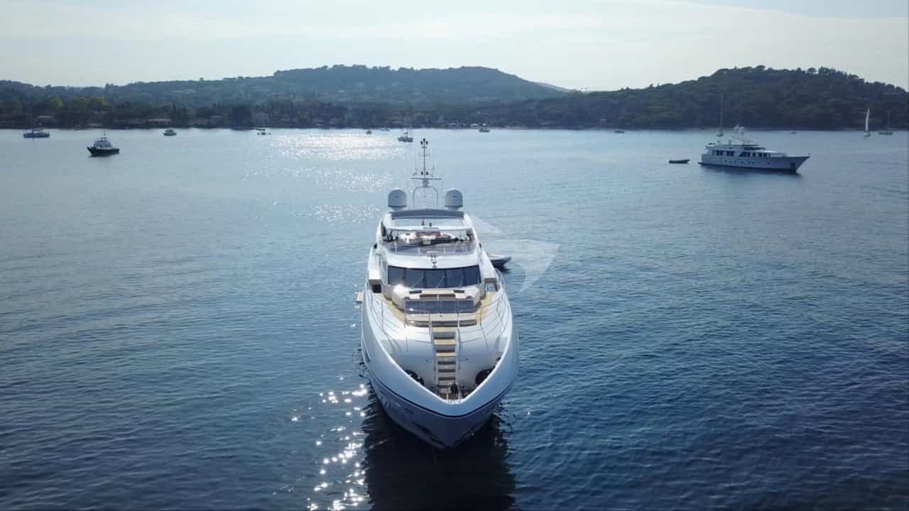 MAORO - ext bow | Drivas Yachts