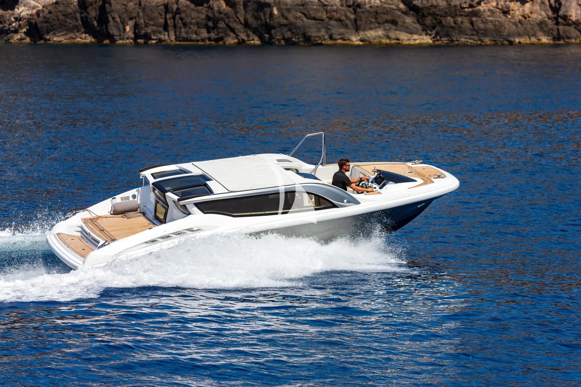 STELLA MARIS - ext running | Drivas Yachts