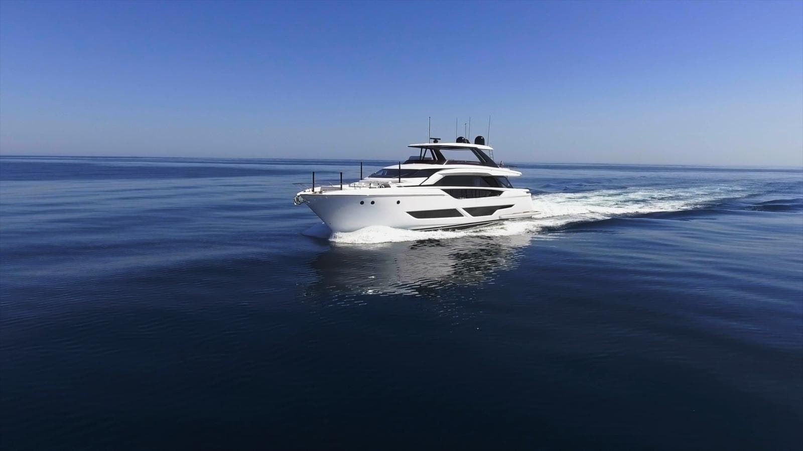 LADY AGA - ext running | Drivas Yachts