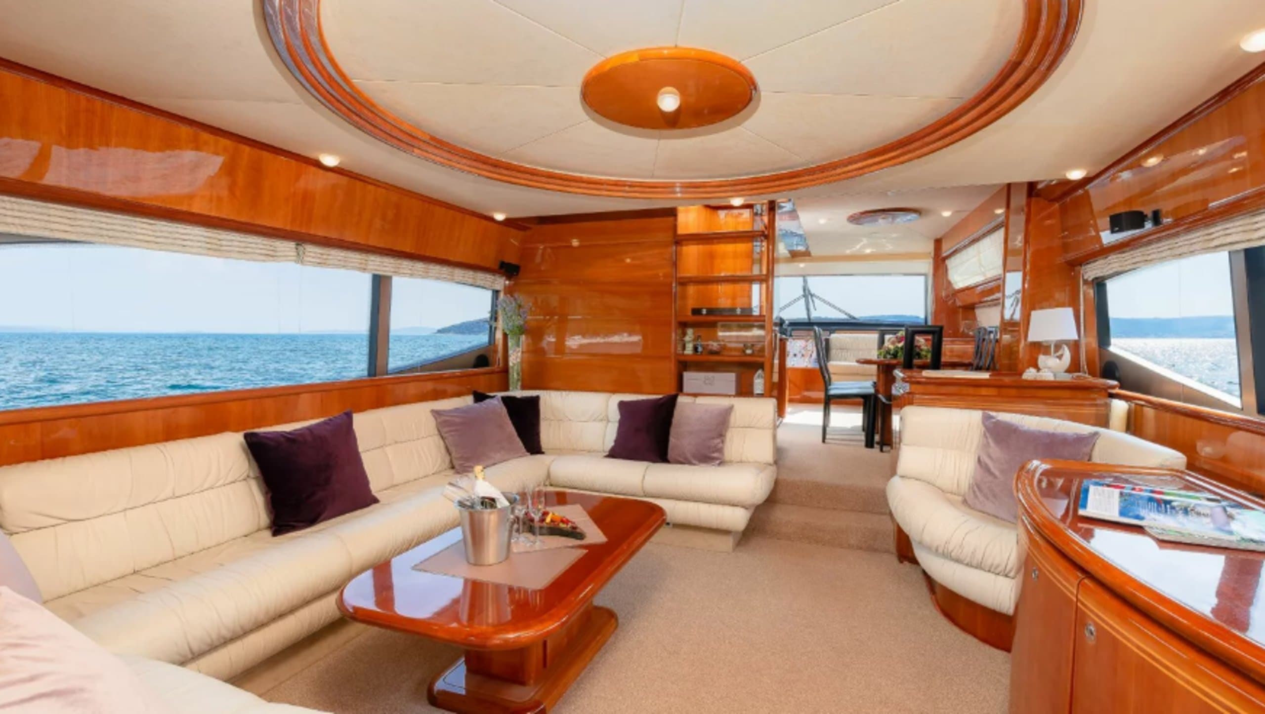 FERRETTI 730 FLY | Drivas Yachts