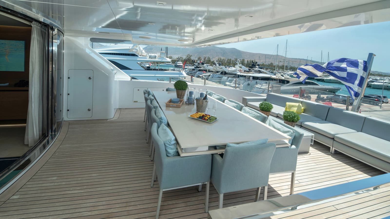 IPANEMAS - deck aft | Drivas Yachts