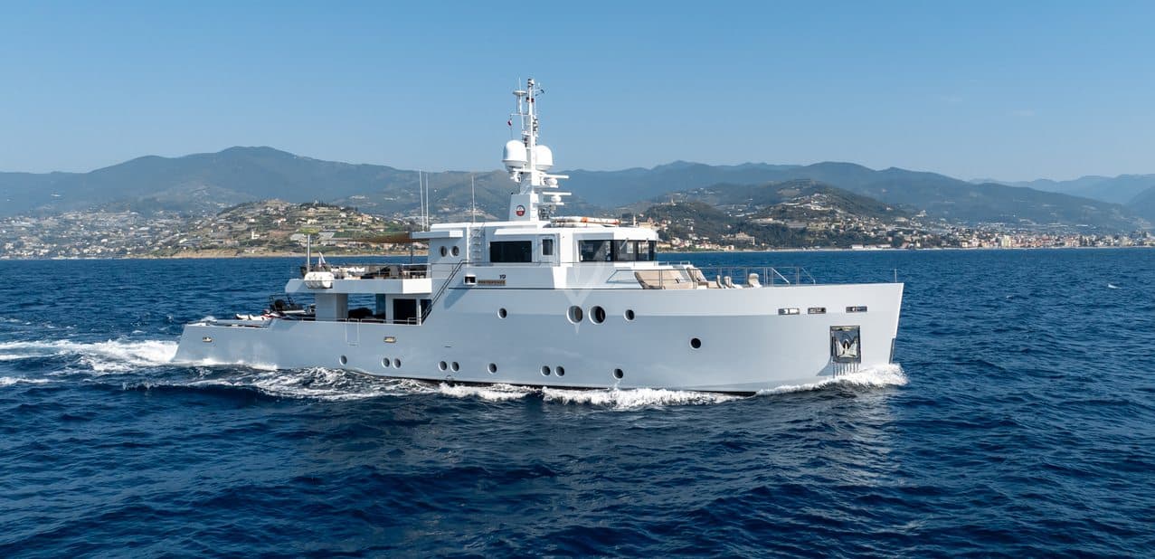 PREFERENCE 19 - ext | Drivas Yachts