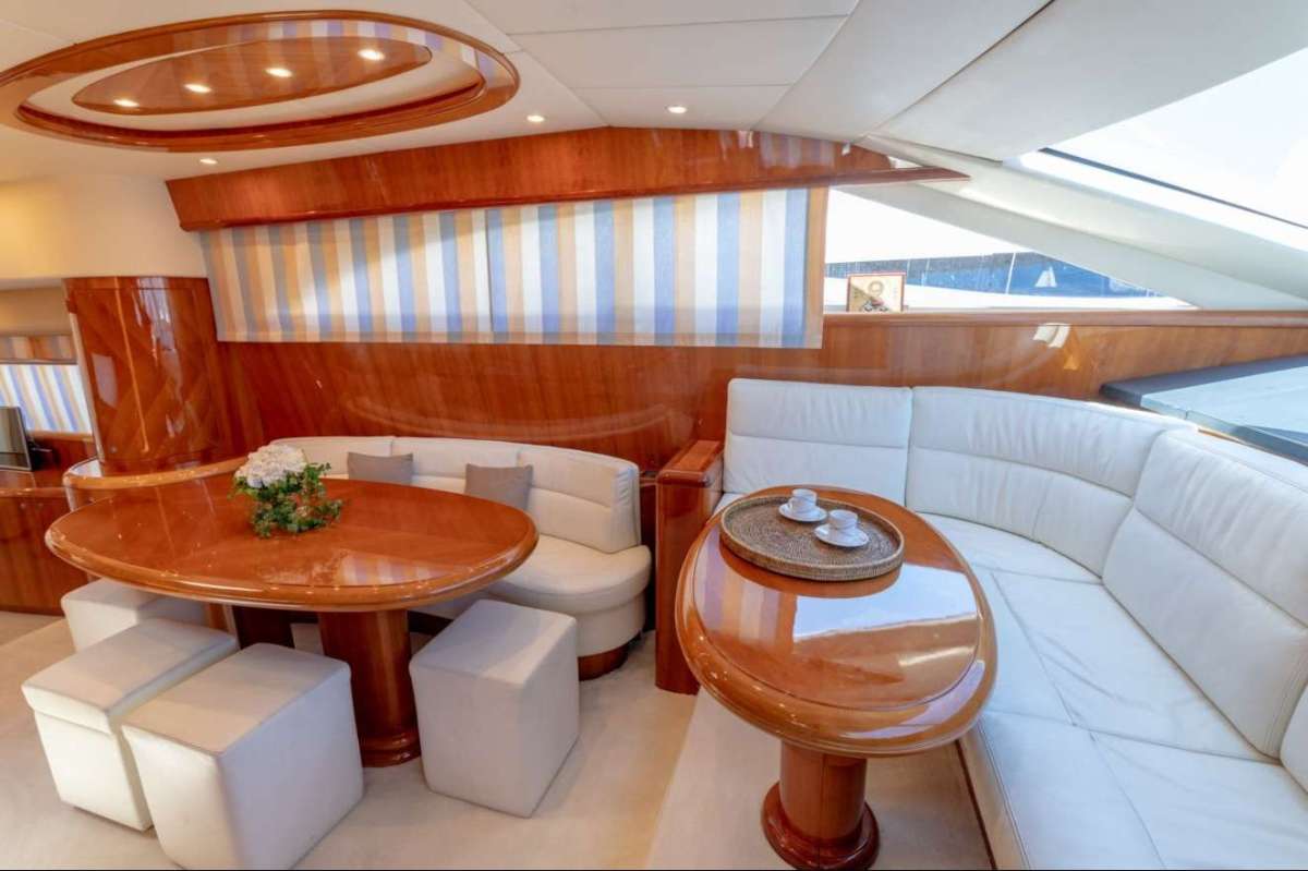 VENUS SECRETS - saloon | Drivas Yachts