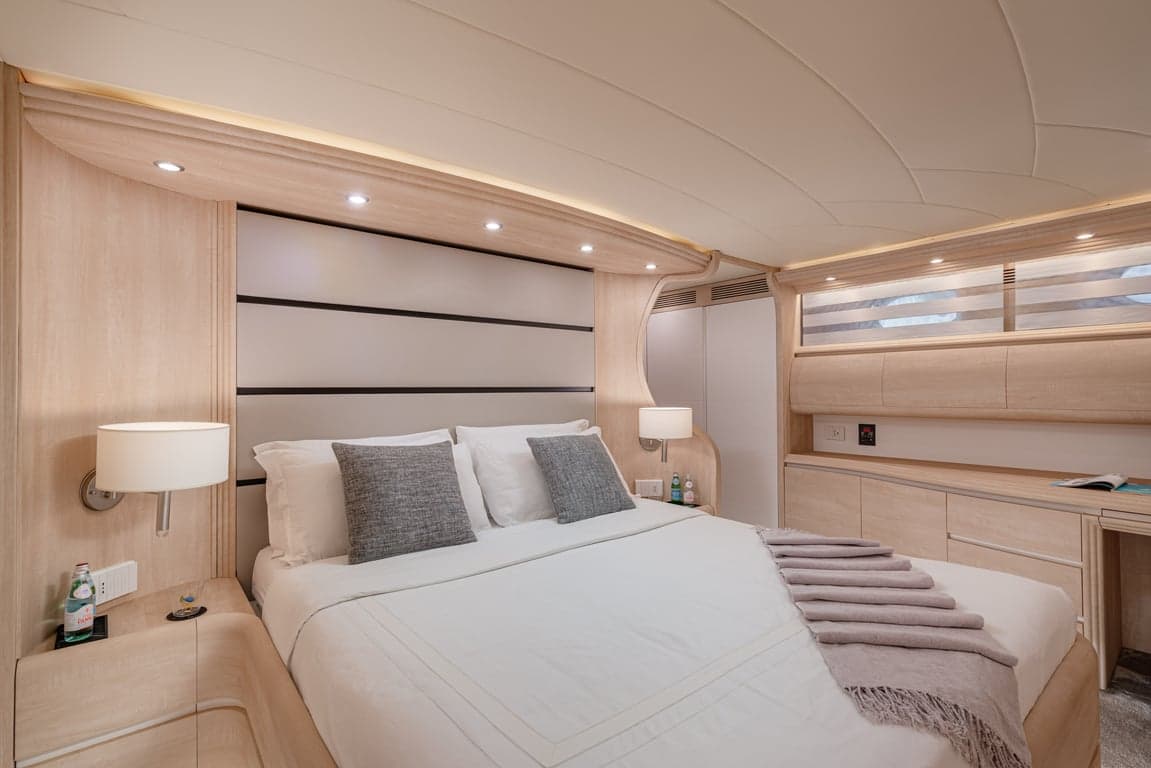 GEMINI 3 - cabin master | Drivas Yachts