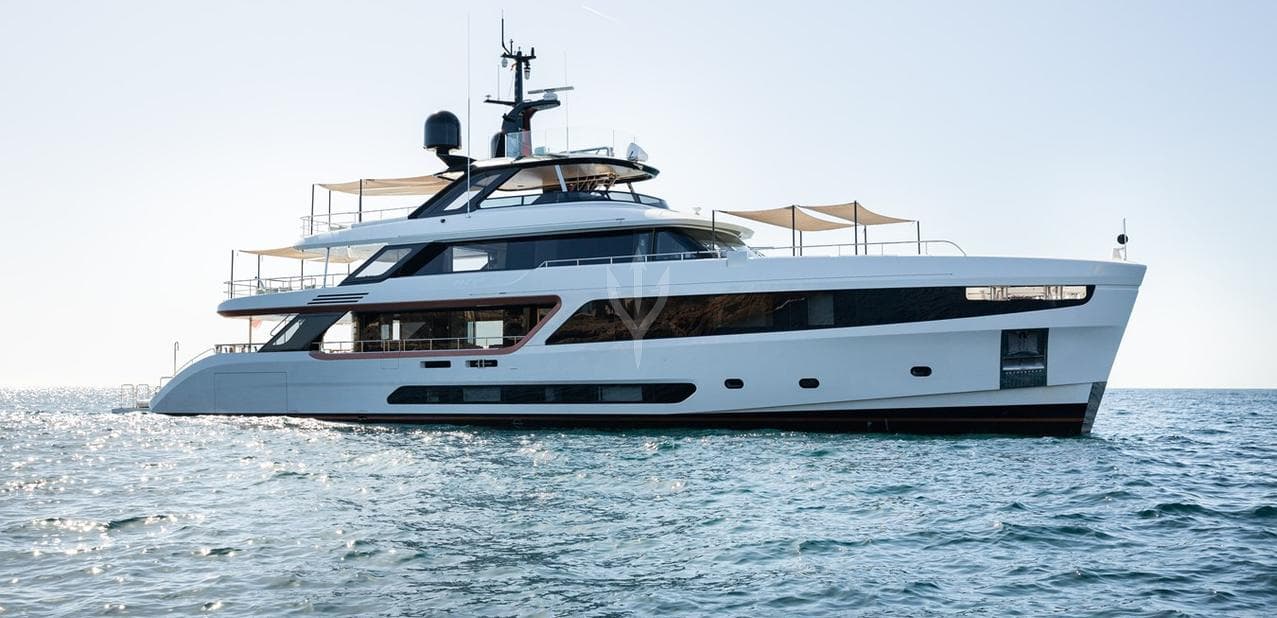 Motor yacht EH2 36.8m by Benetti — photo 3