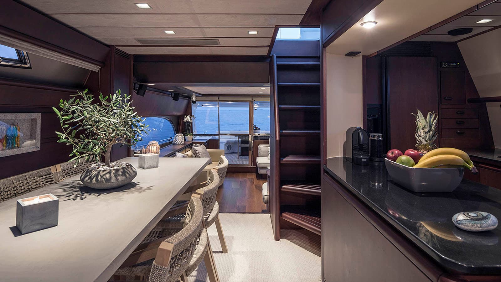 Motor yacht LAZY DAYS 24.38m by Ferretti — photo 8