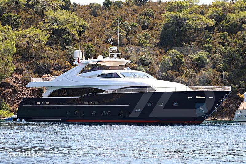 Motor yacht MALEN 34.2m by Custom Line — photo 2