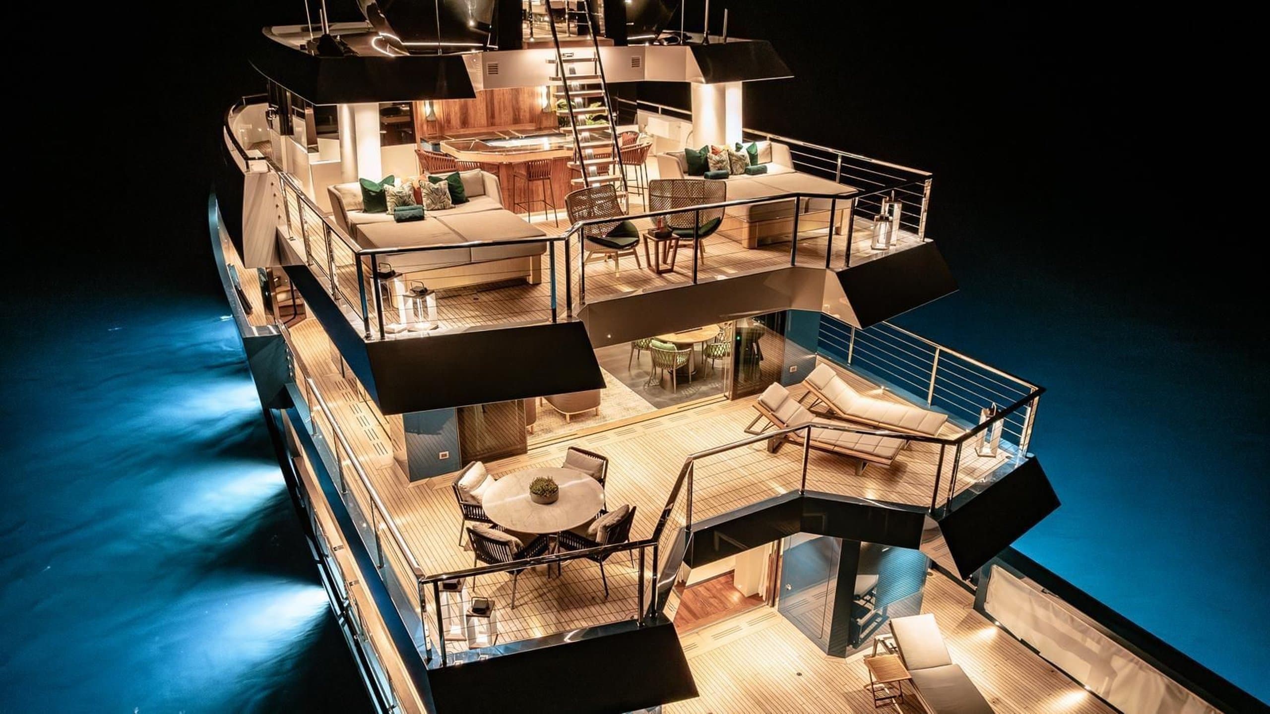 KING BENJI | Drivas Yachts