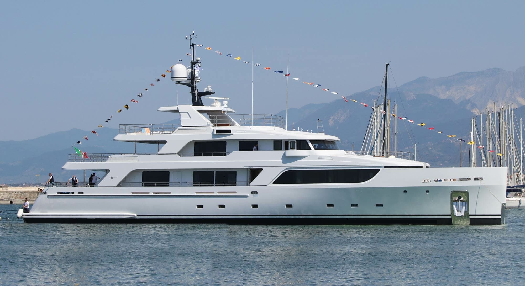 Motor yacht BOJI 43m by Codecasa — photo 2