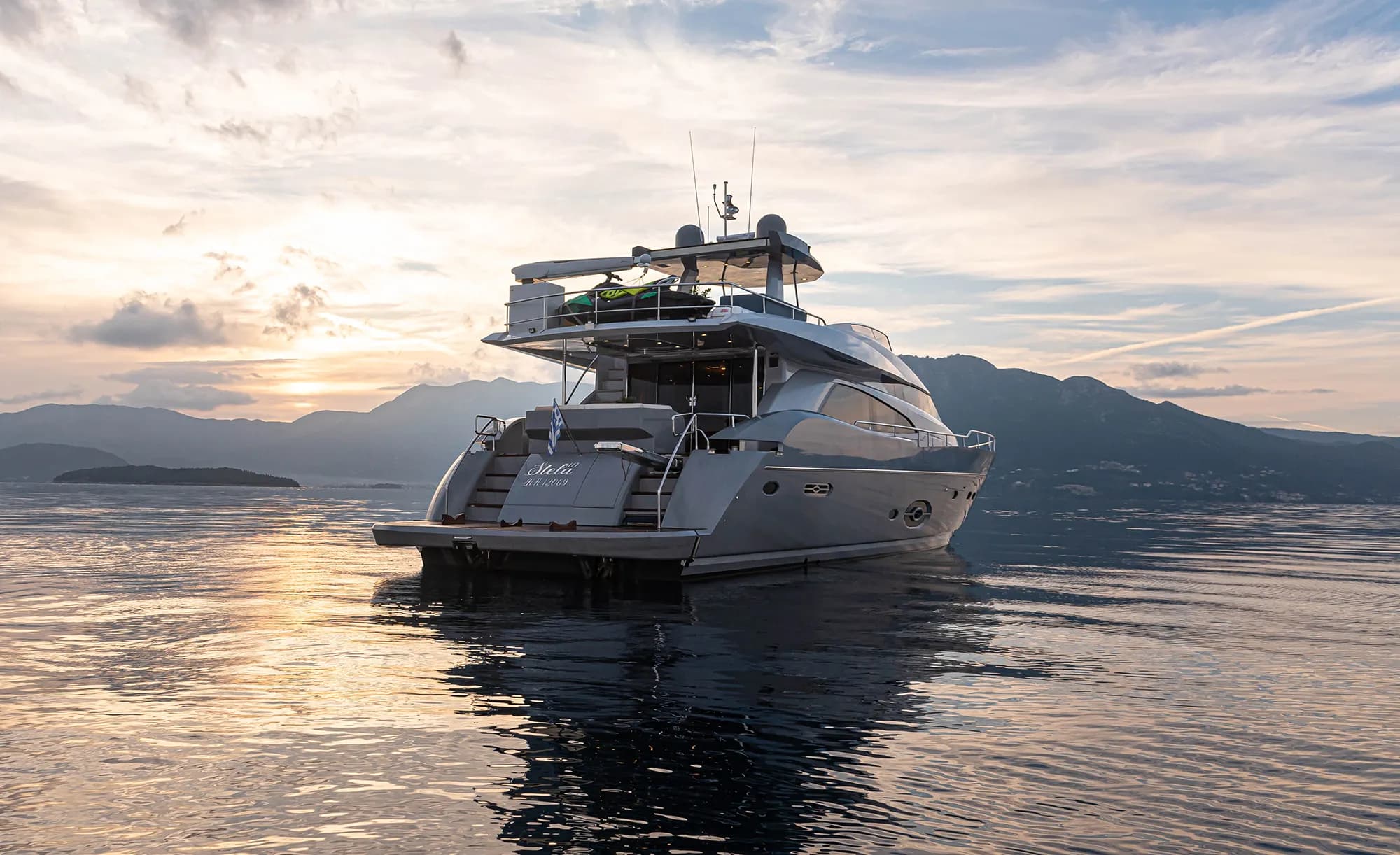 Stela 117 - ext | Drivas Yachts