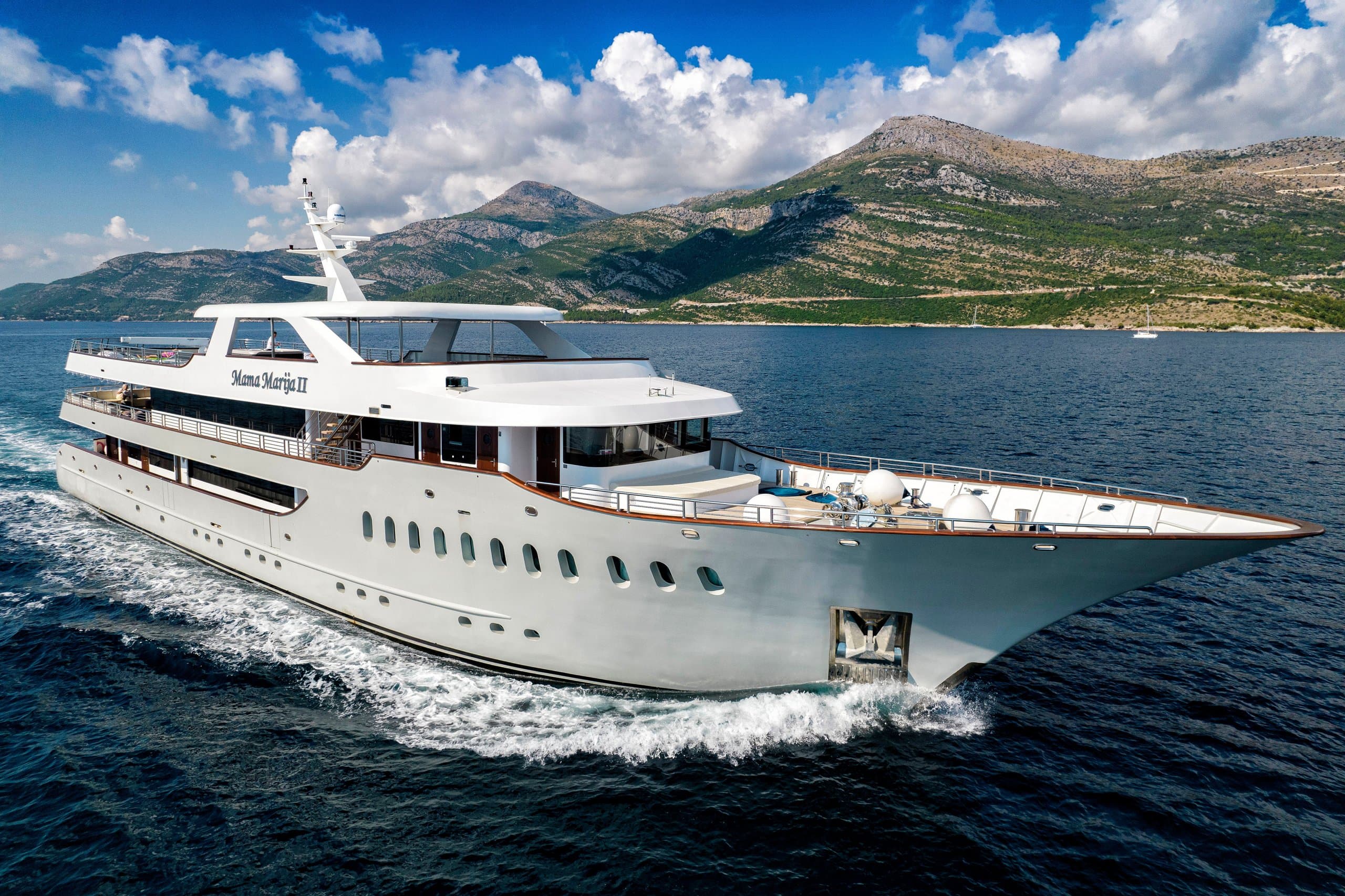 MAMA MARIJA II | Drivas Yachts