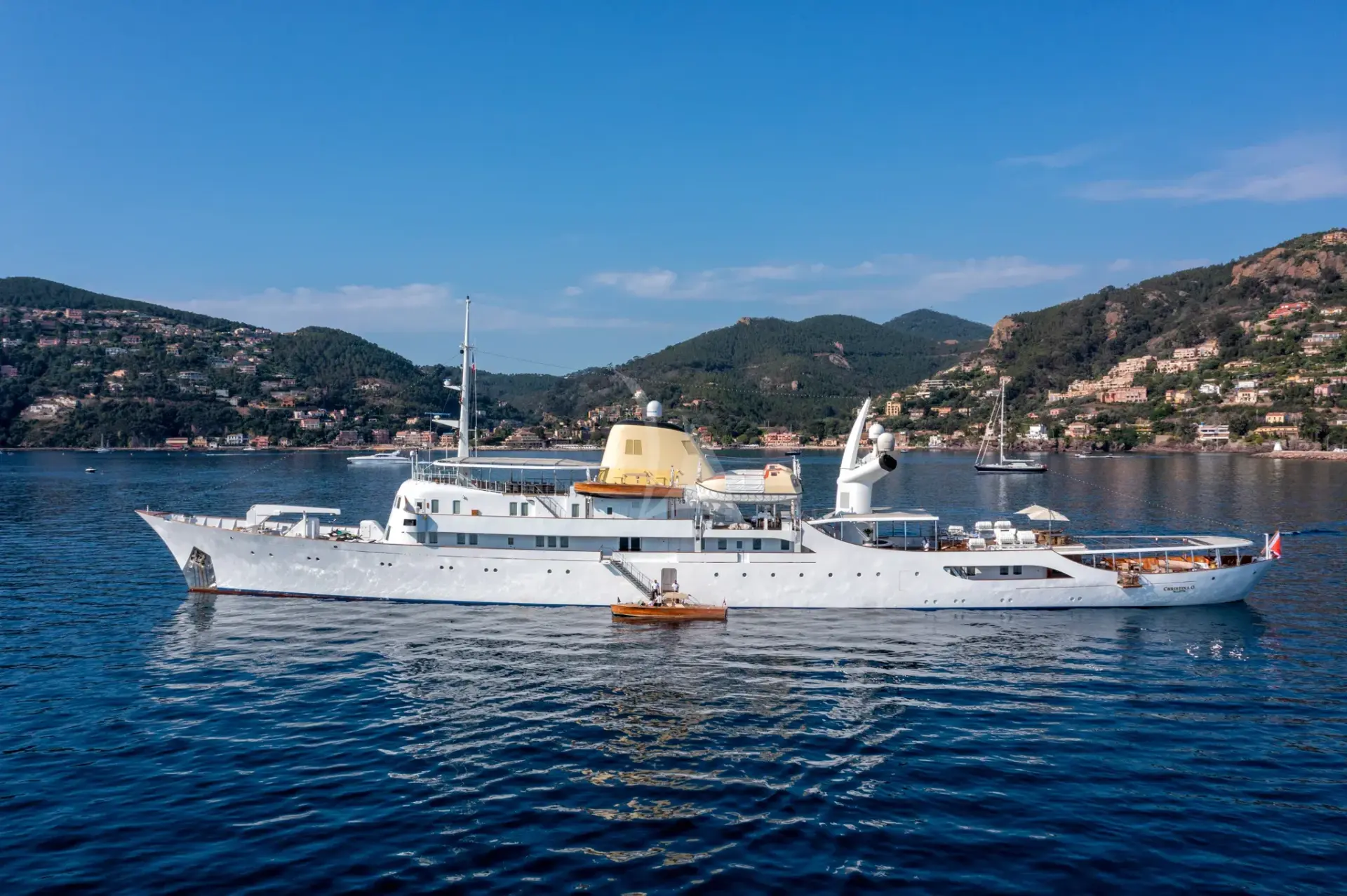 CHRISTINA O - aerial | Drivas Yachts