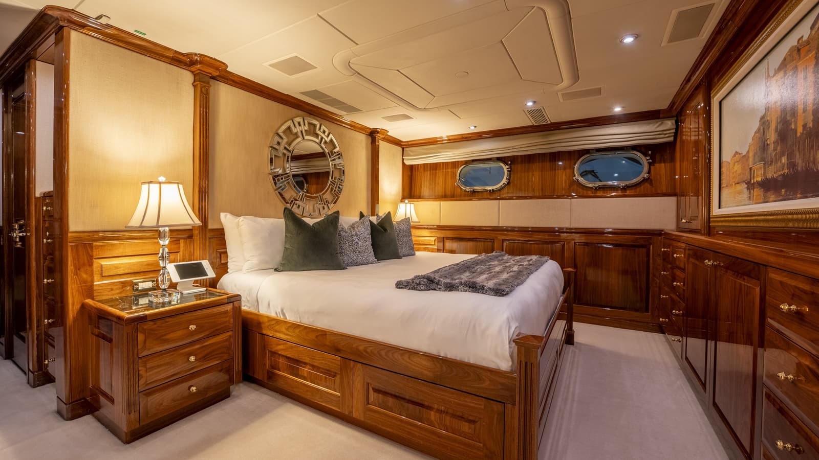 AMORE - cabin master | Drivas Yachts