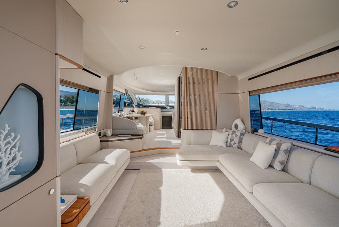 SBK - saloon | Drivas Yachts
