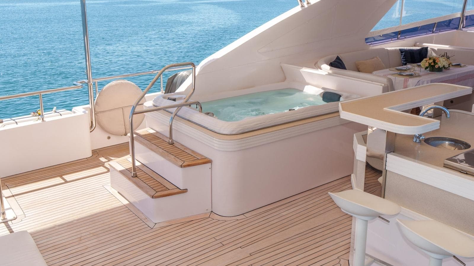 DIAM - deck aft | Drivas Yachts