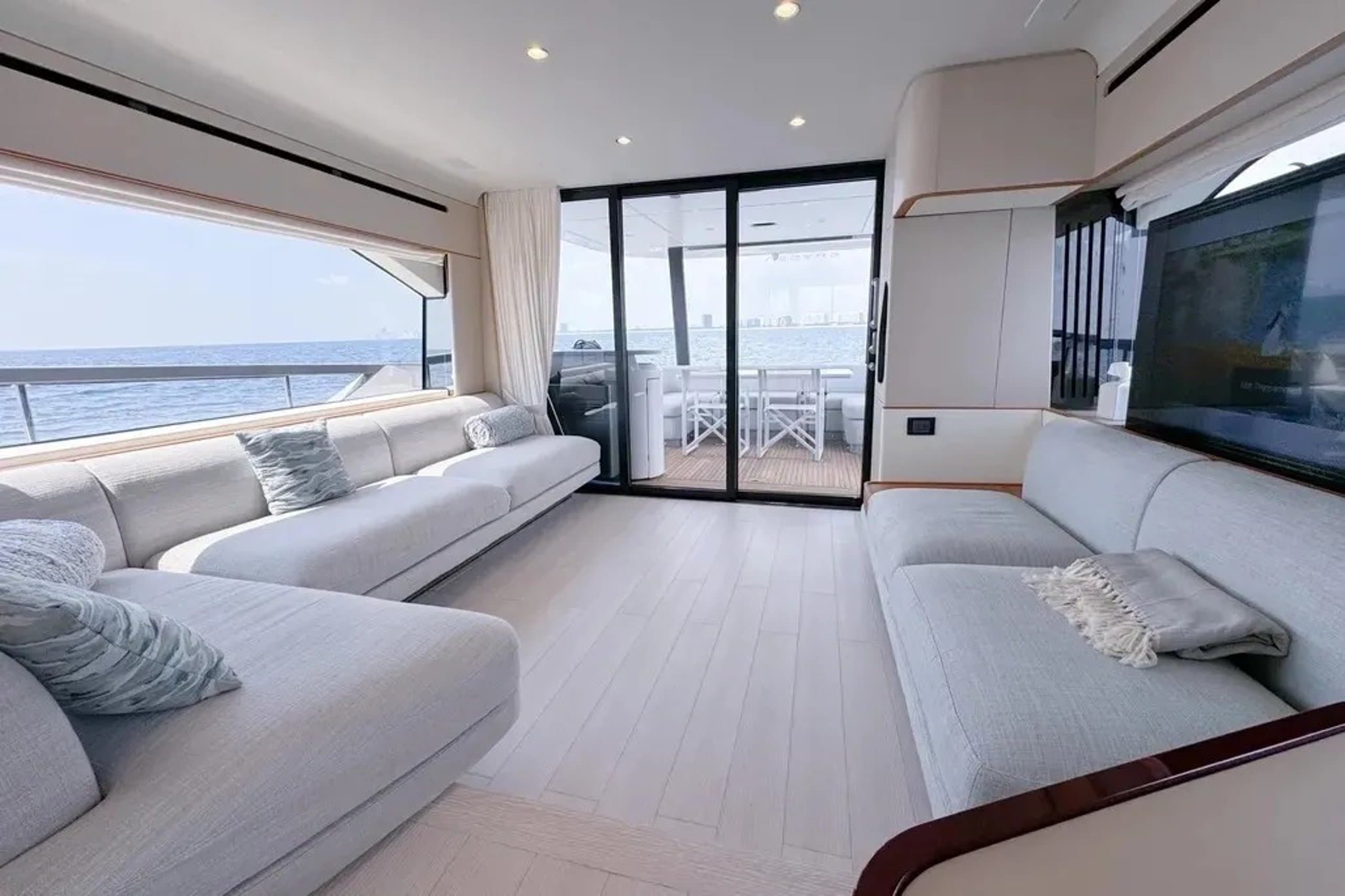 SPYSEA | Drivas Yachts