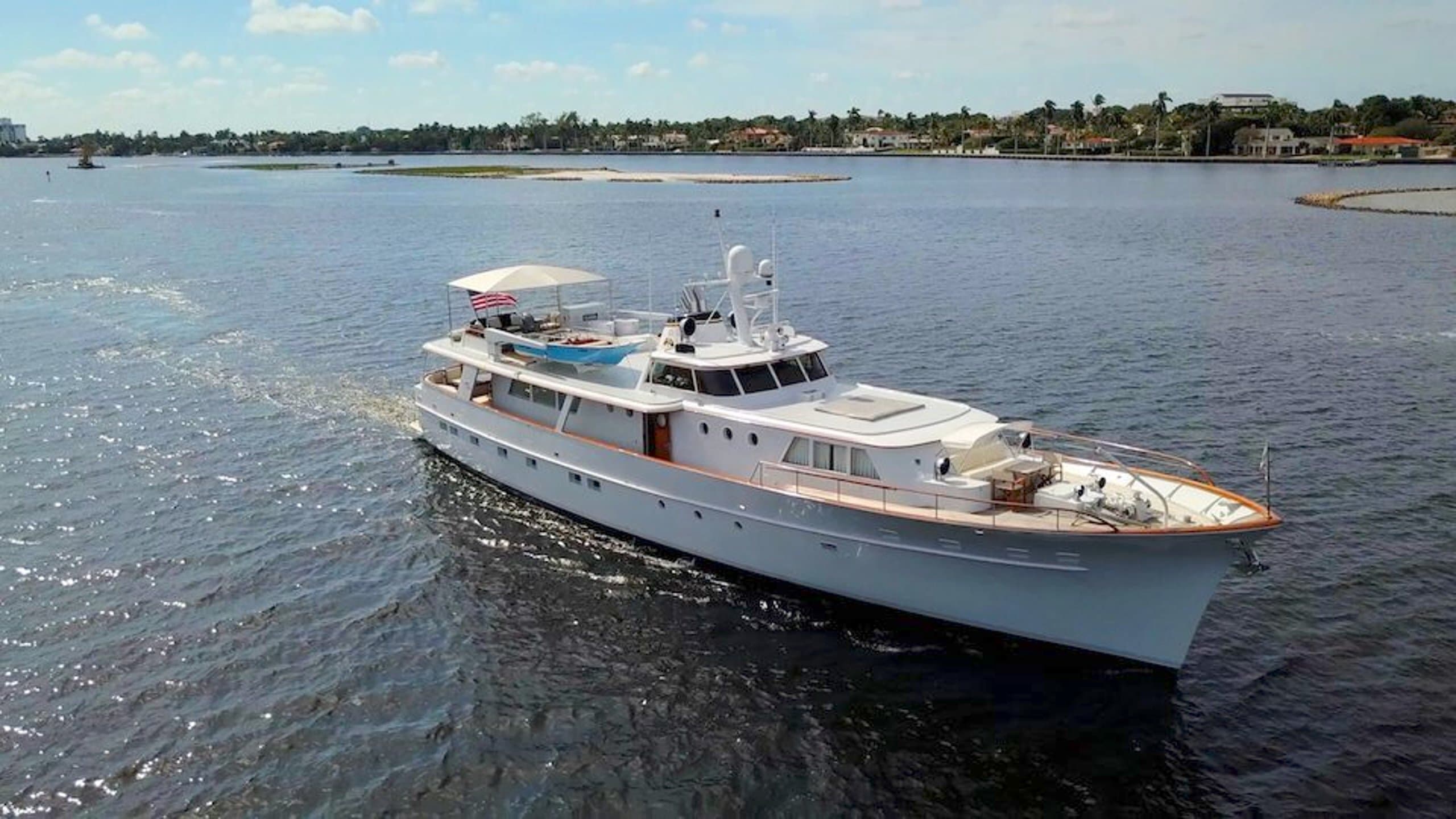 SOVEREIGN | Drivas Yachts