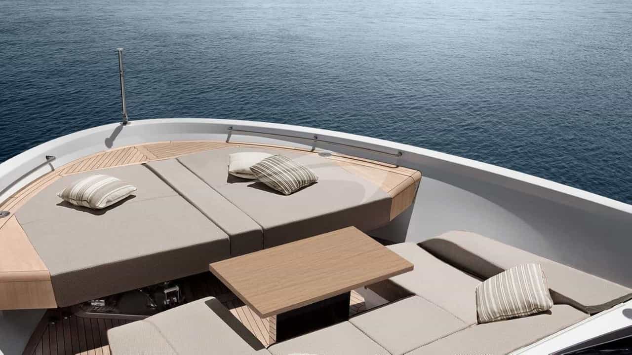 DANLOU - deck fore | Drivas Yachts