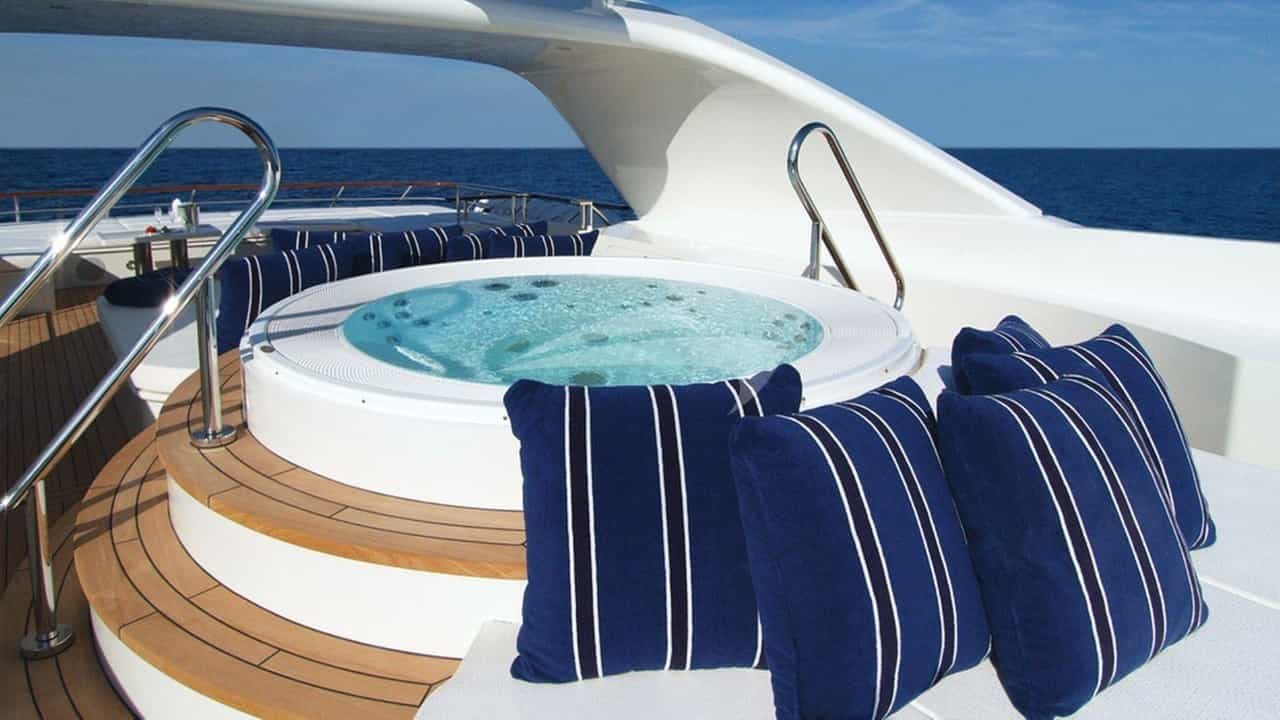 LADY DEE - deck fly | Drivas Yachts
