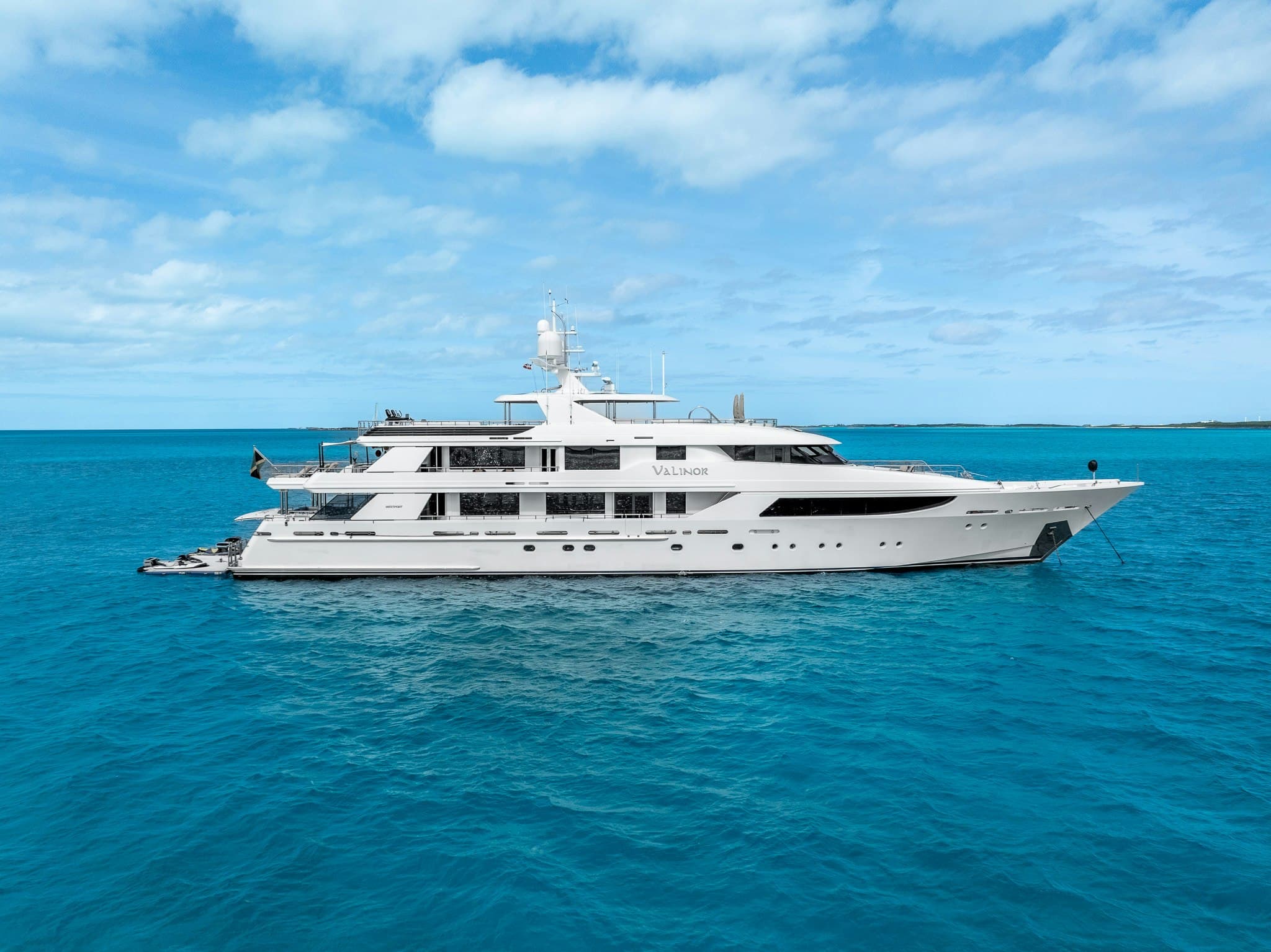 LADY DEE - ext | Drivas Yachts