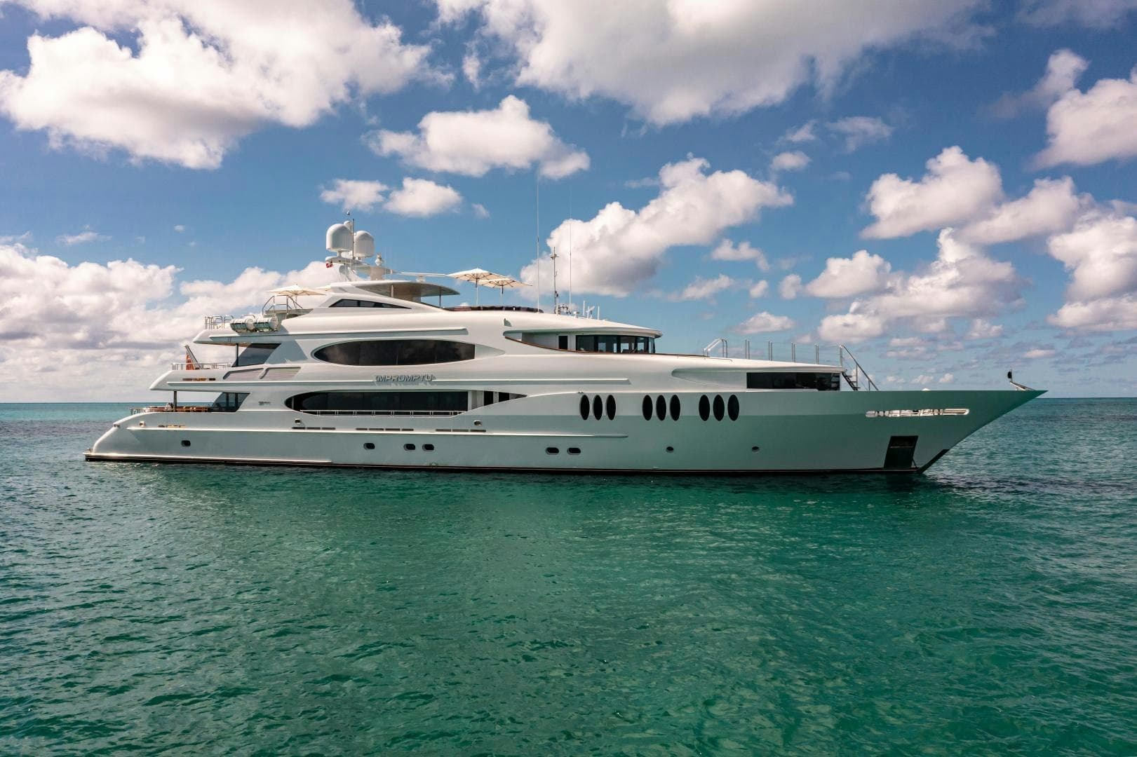 LADY DEE - ext stbd | Drivas Yachts