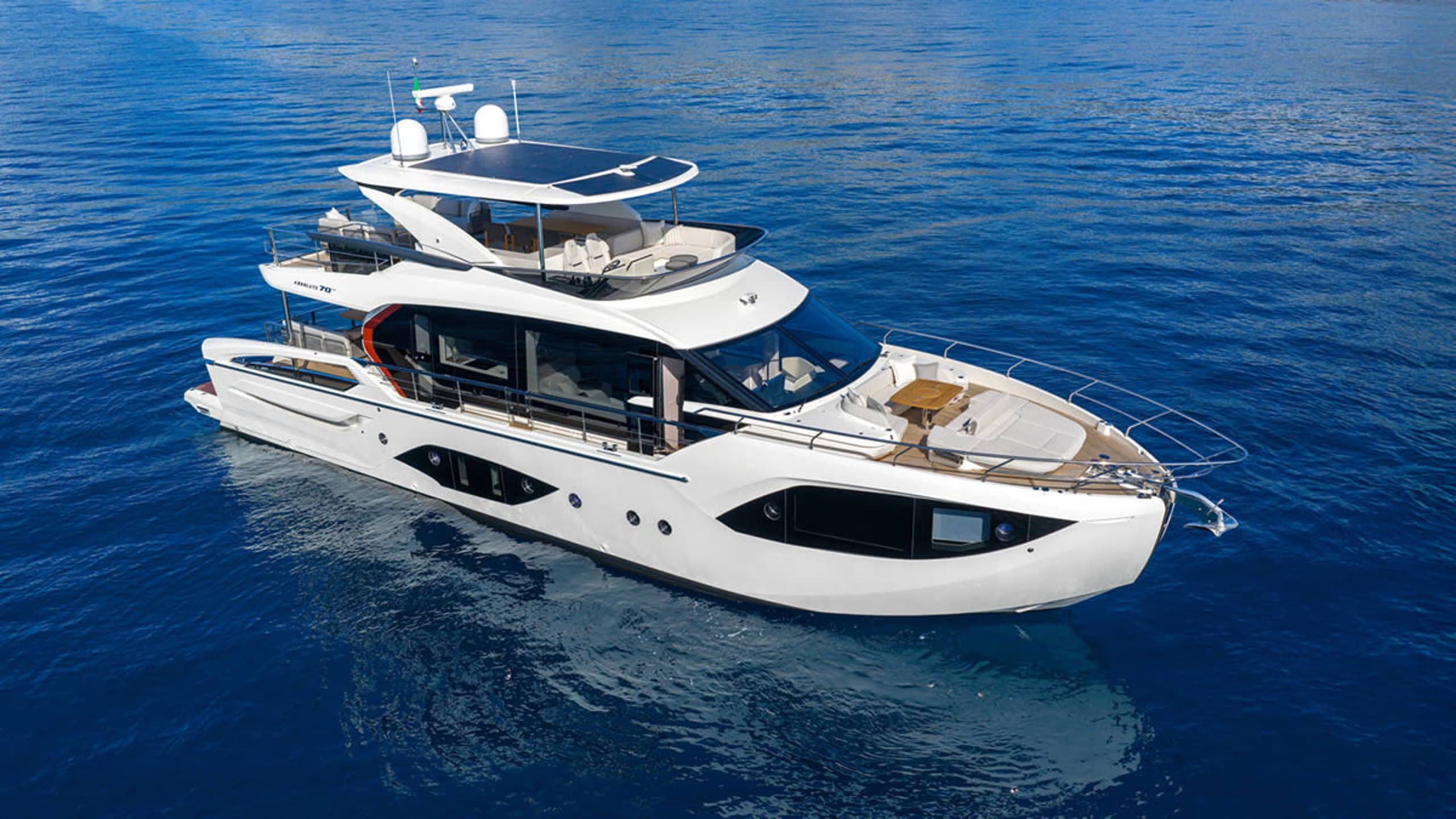 ABSOLUTE 70 FLY | Drivas Yachts