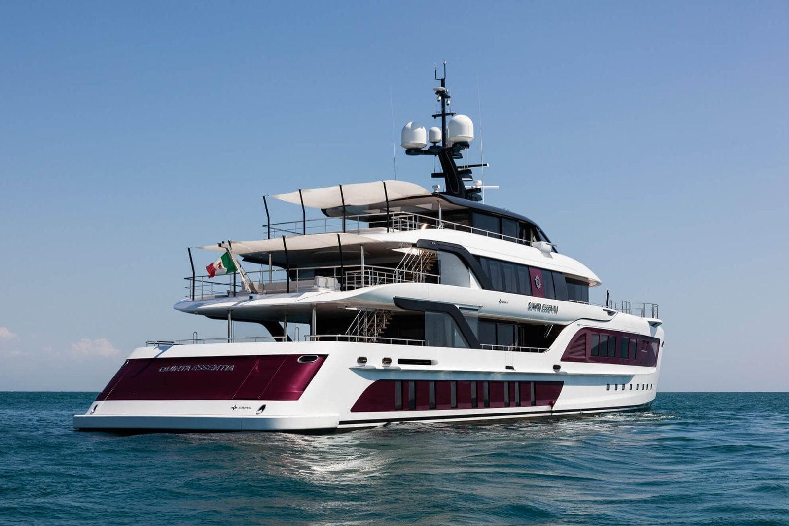 Motor yacht Quinta Essentia 55m by Admiral — starboard