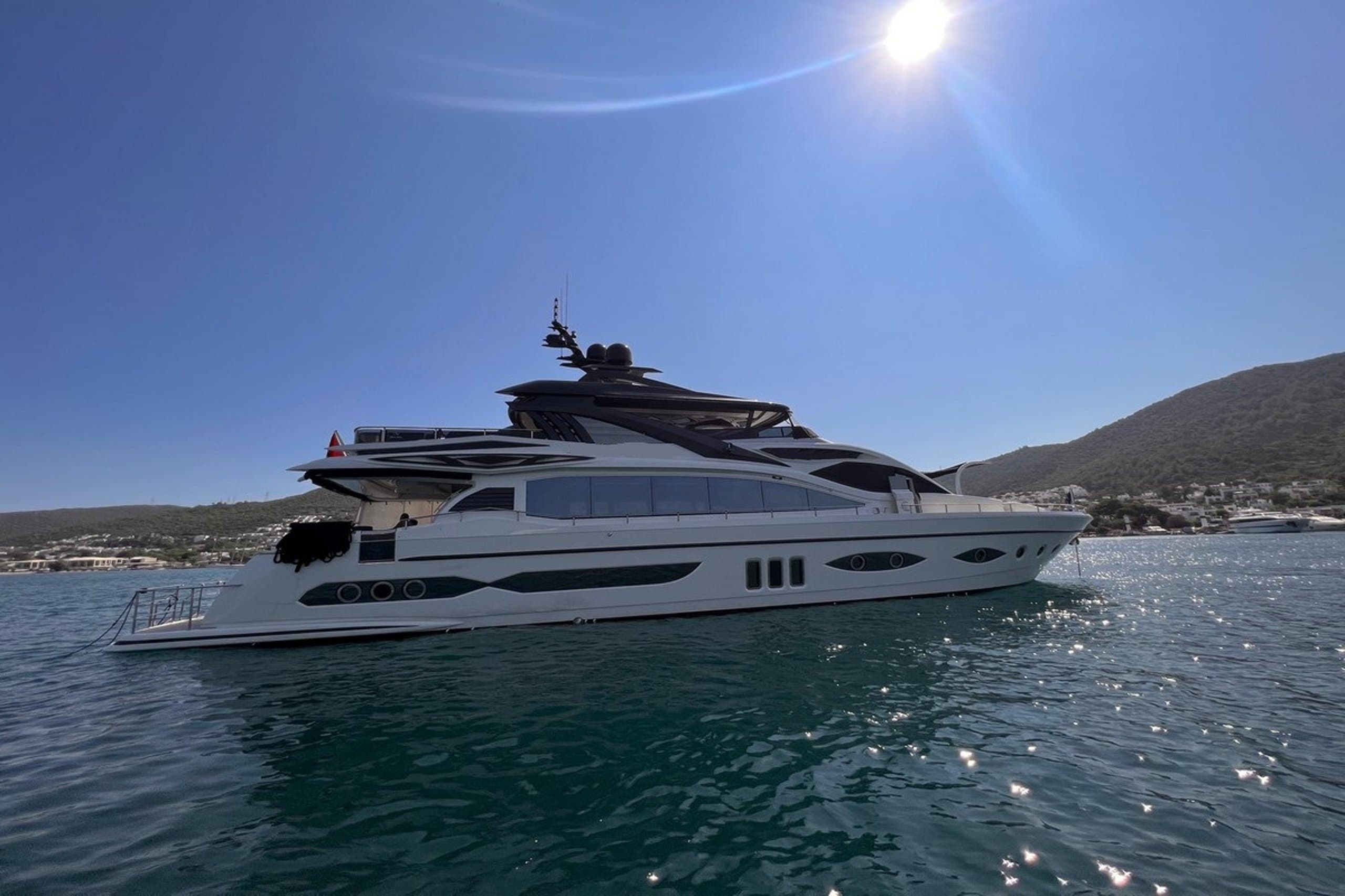 DENDEN ISTANBUL | Drivas Yachts
