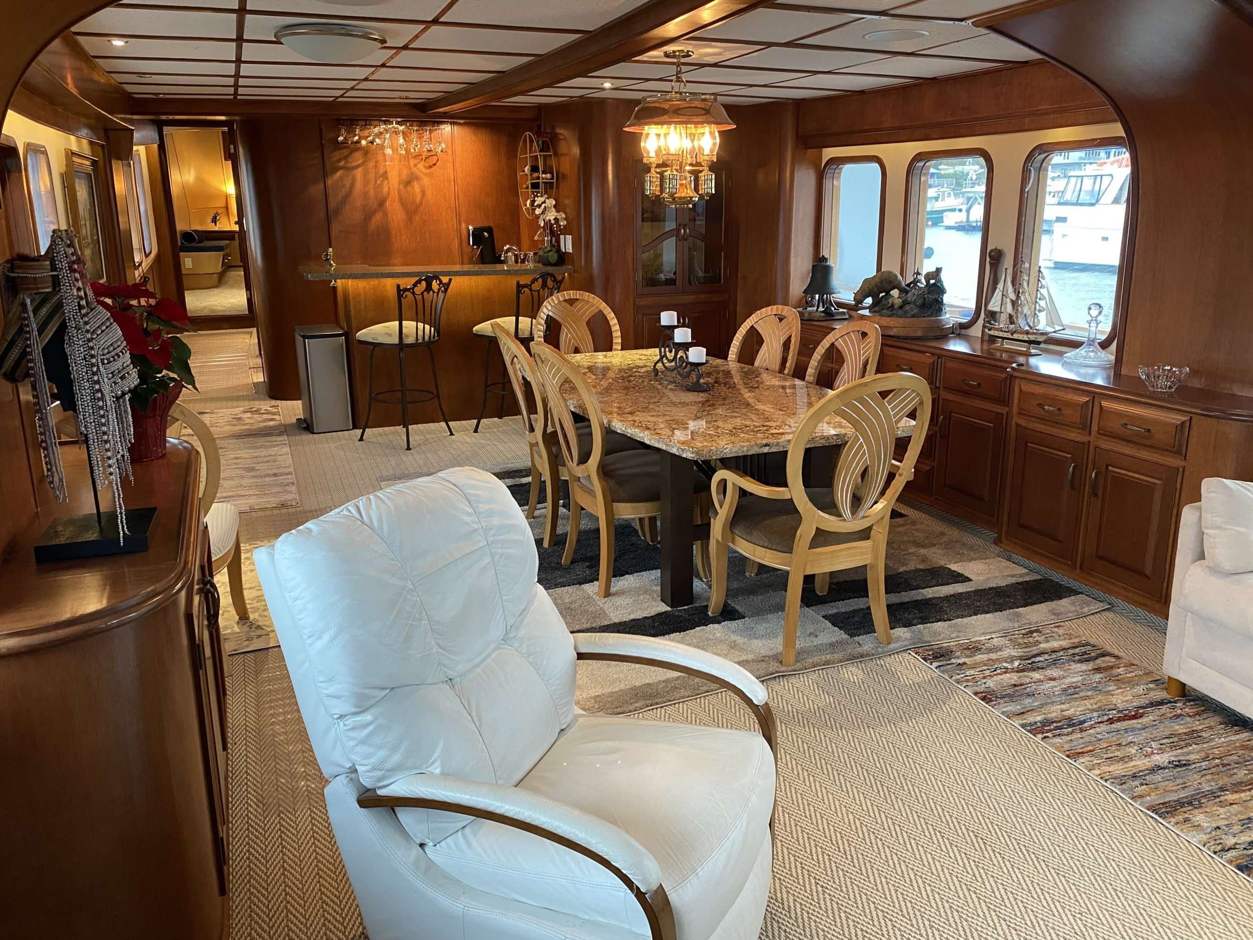 BEAR PAW | Drivas Yachts