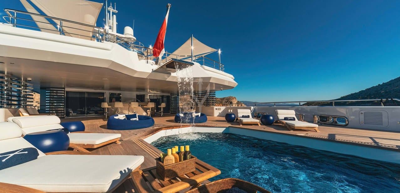 PROJECT X - deck aft | Drivas Yachts