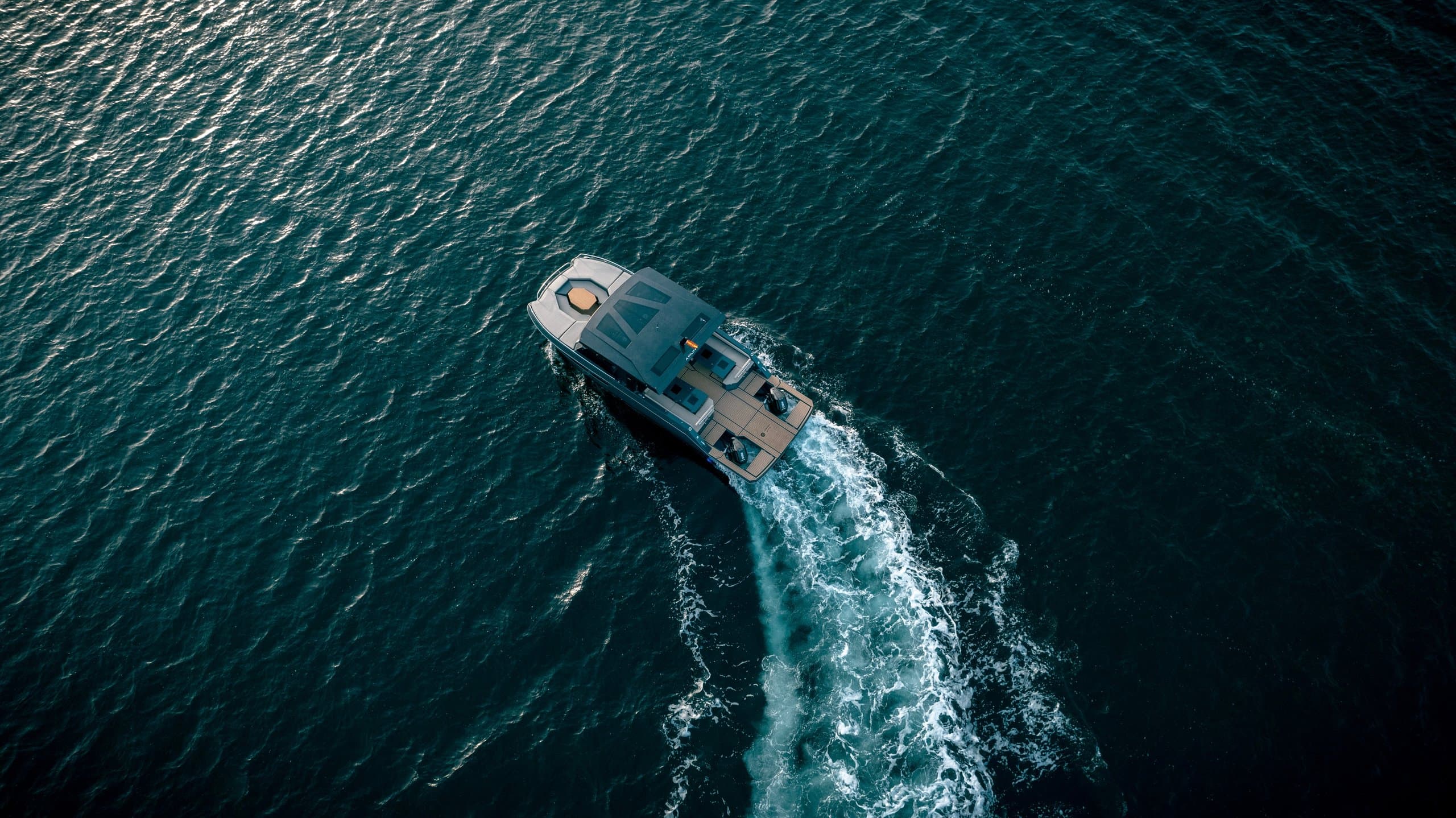 TESORO 41 POWER CAT | Drivas Yachts