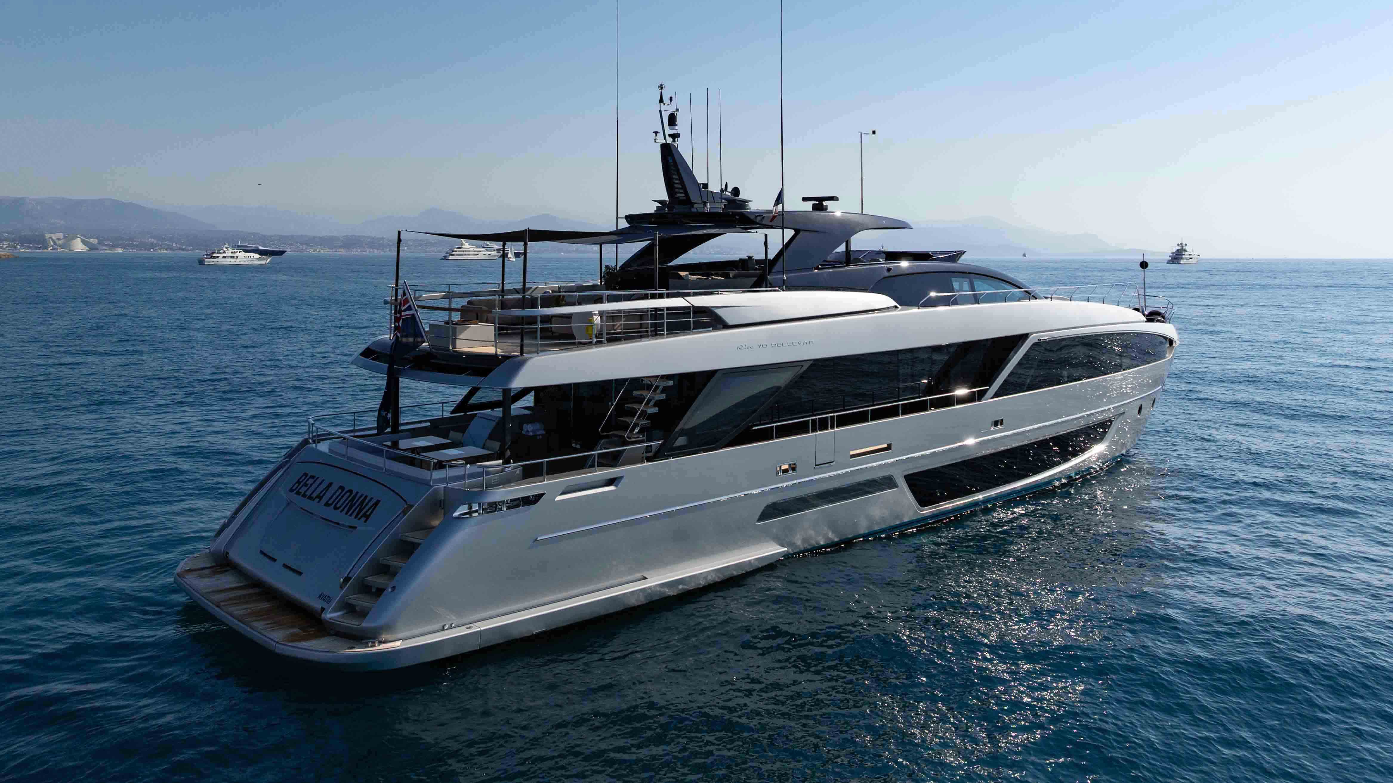 Bella Donna - ext stbd | Drivas Yachts