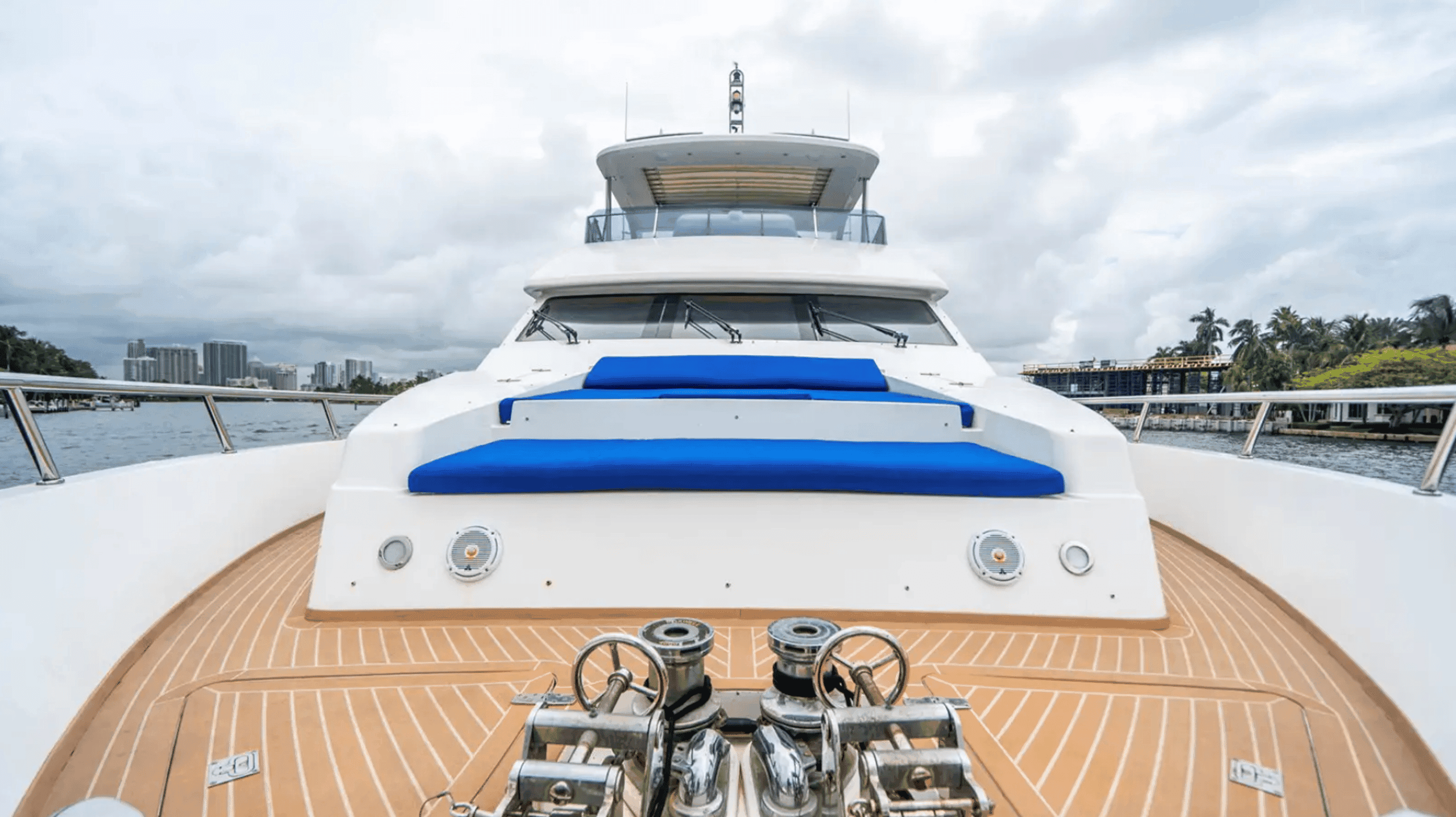 DREAM ON | Drivas Yachts
