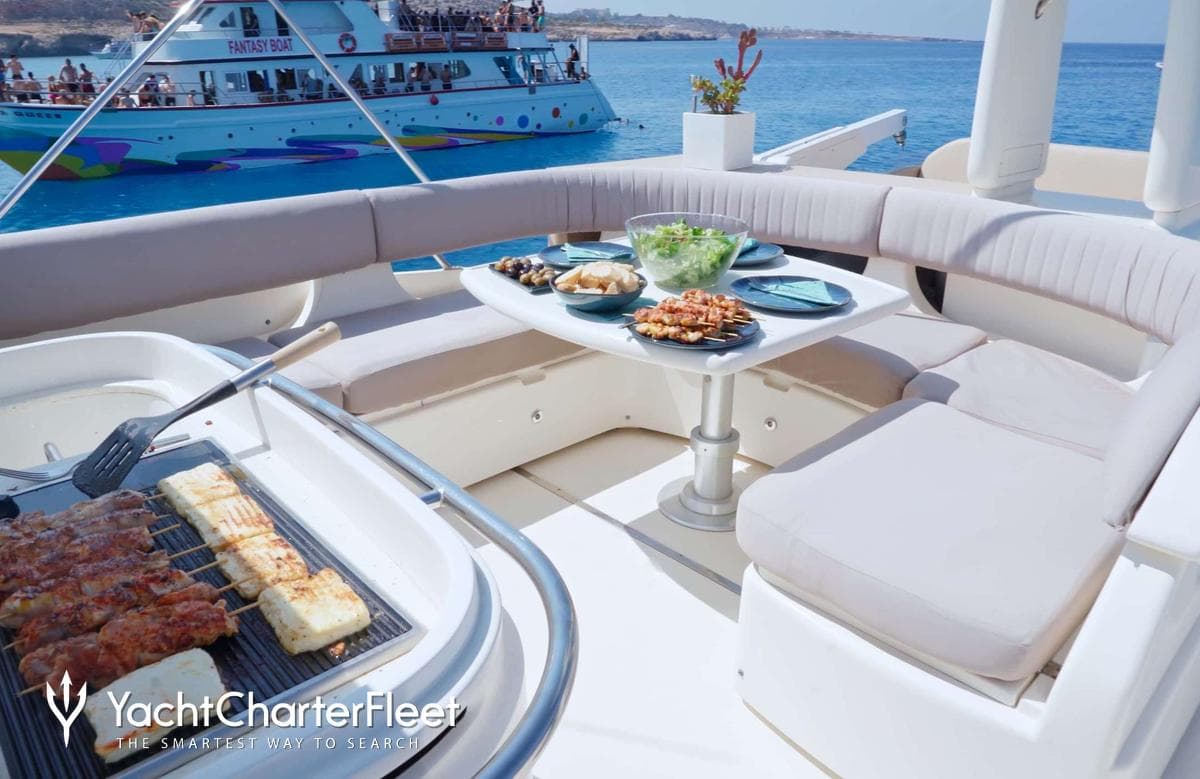 Motor yacht ESPERANZA 21.1m by Princess — aft deck