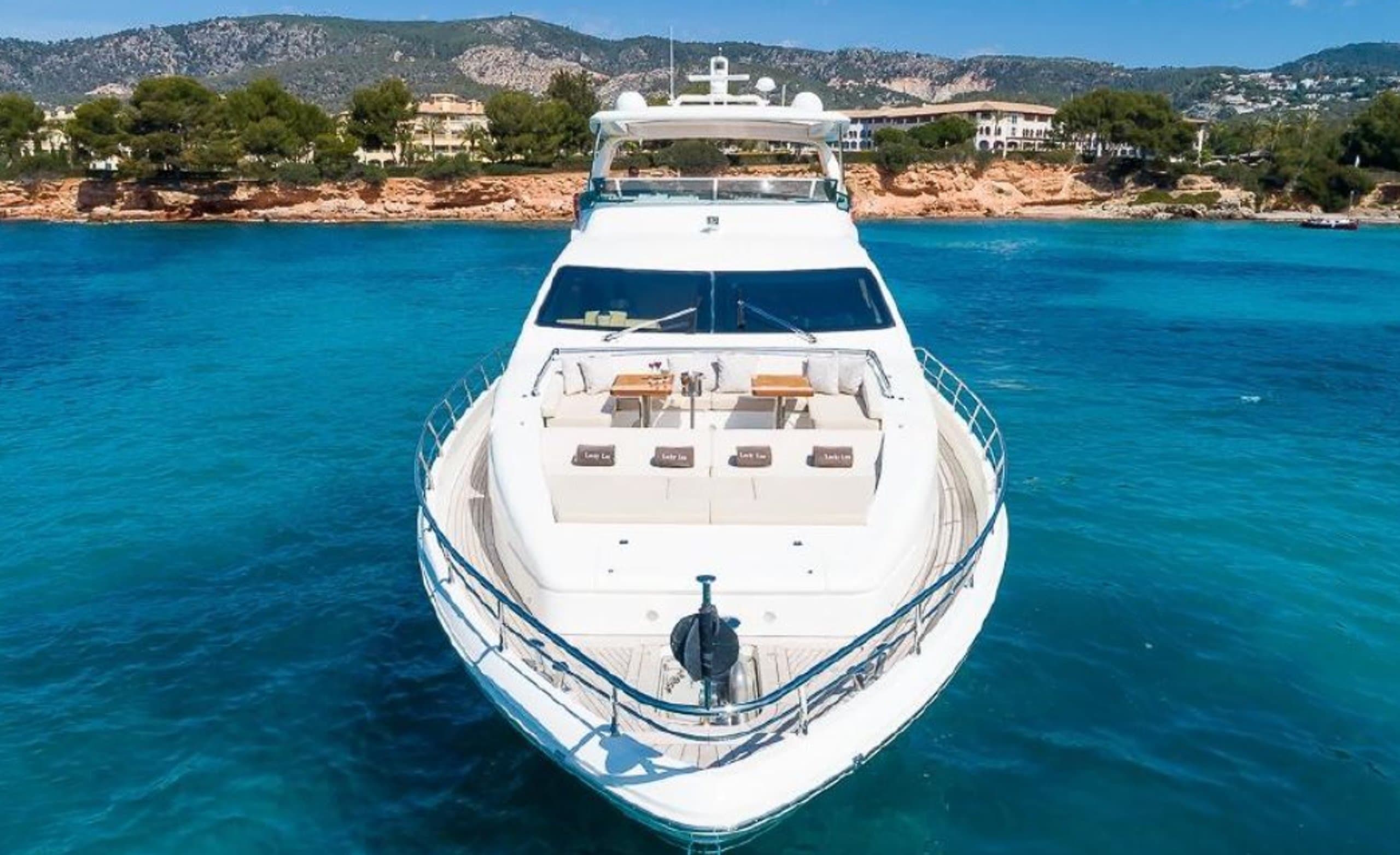 LA FENICE | Drivas Yachts