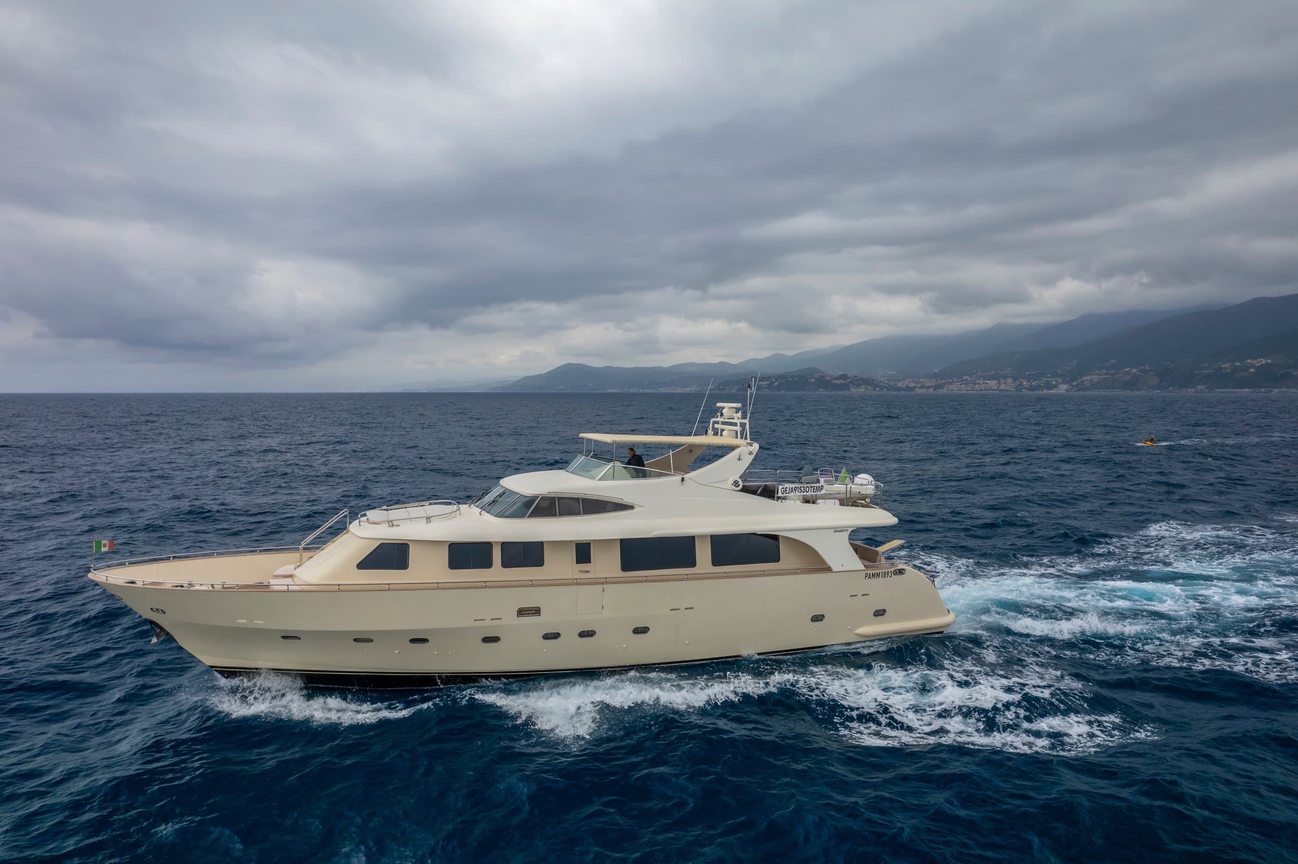 NEWFIELD | Drivas Yachts