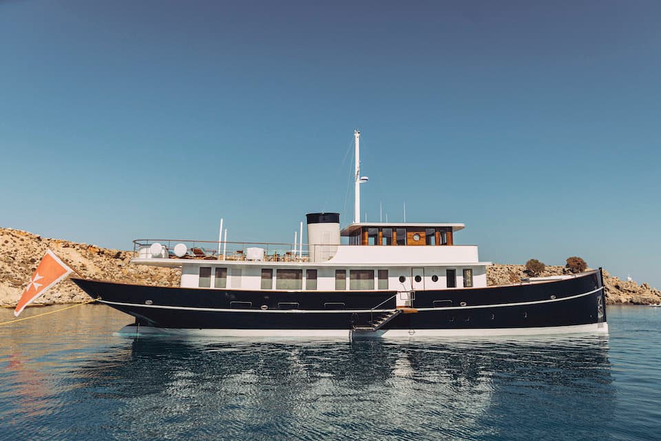 Far Niente - ext | Drivas Yachts