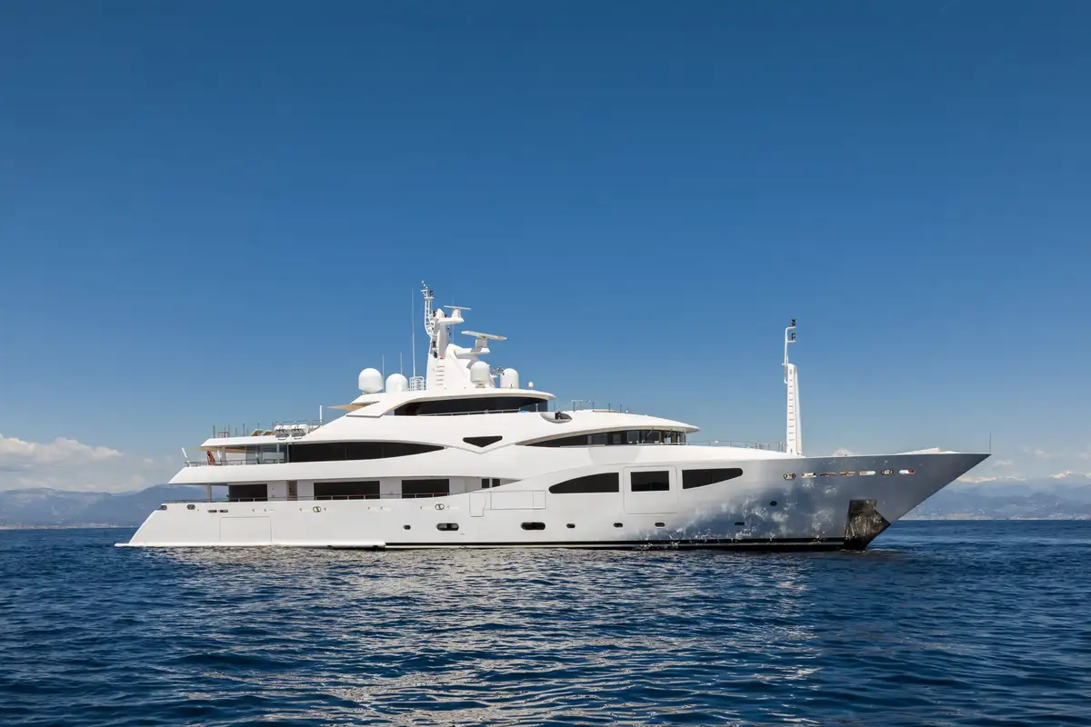 CLELIA III - ext stbd | Drivas Yachts