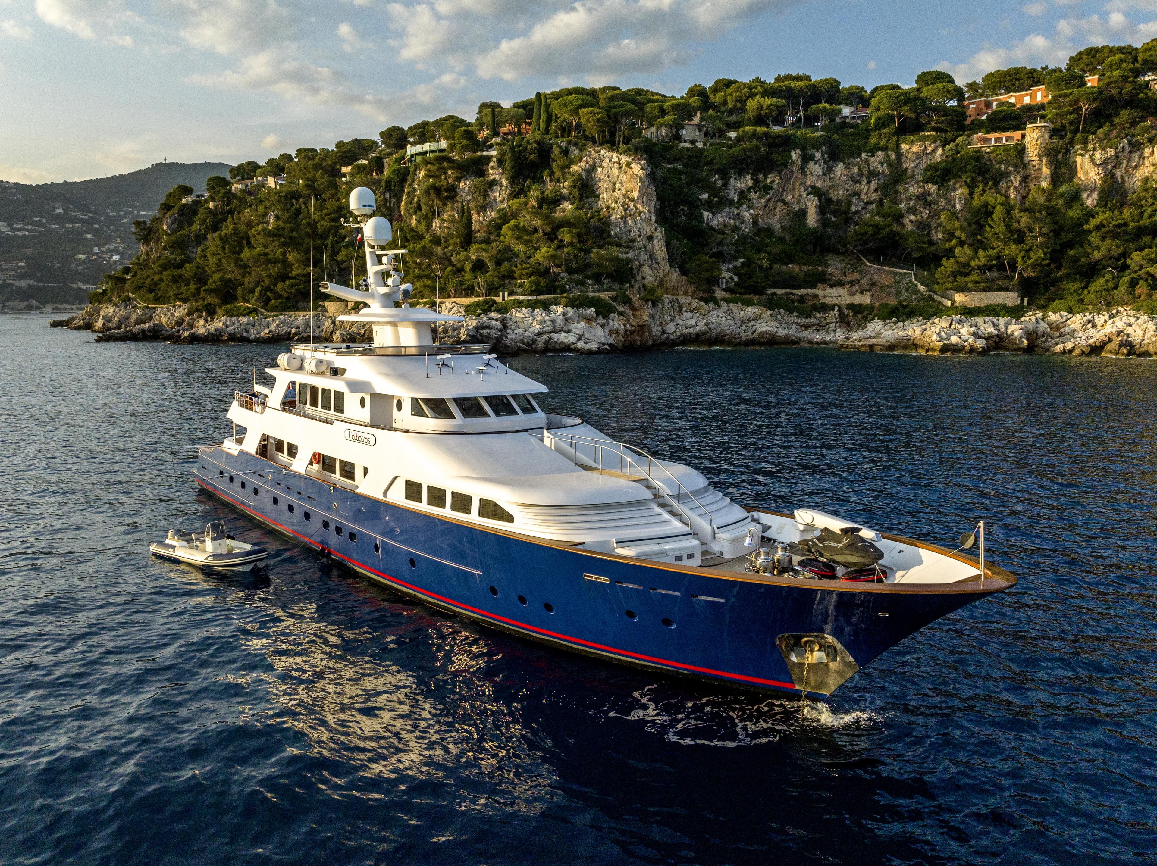 L'ALBATROS - aerial | Drivas Yachts