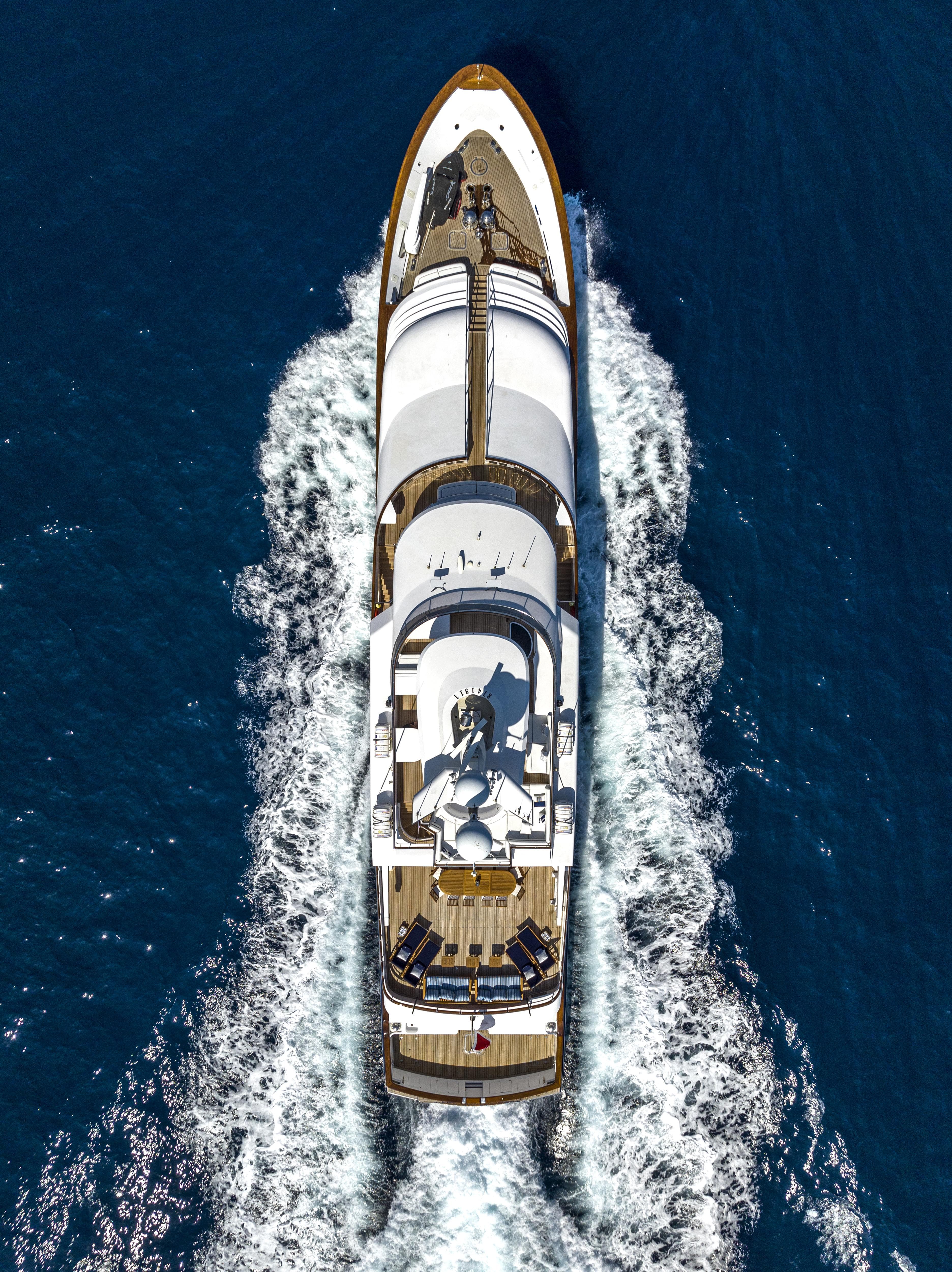 L'ALBATROS - aerial | Drivas Yachts