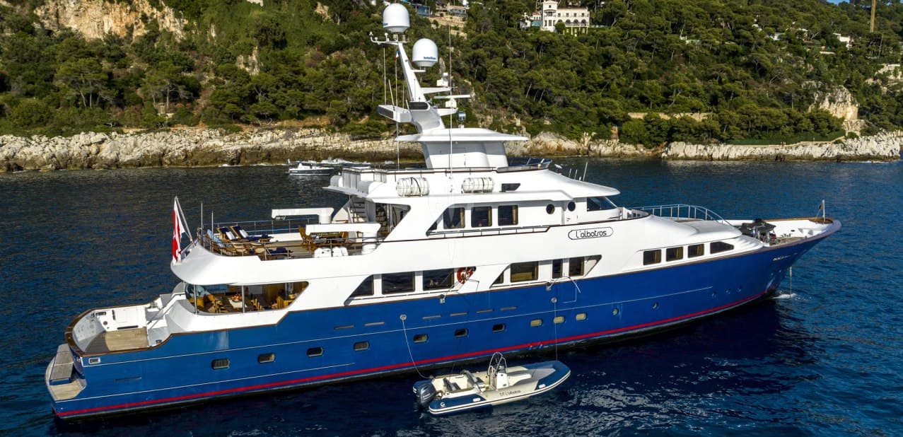 L'ALBATROS - ext | Drivas Yachts